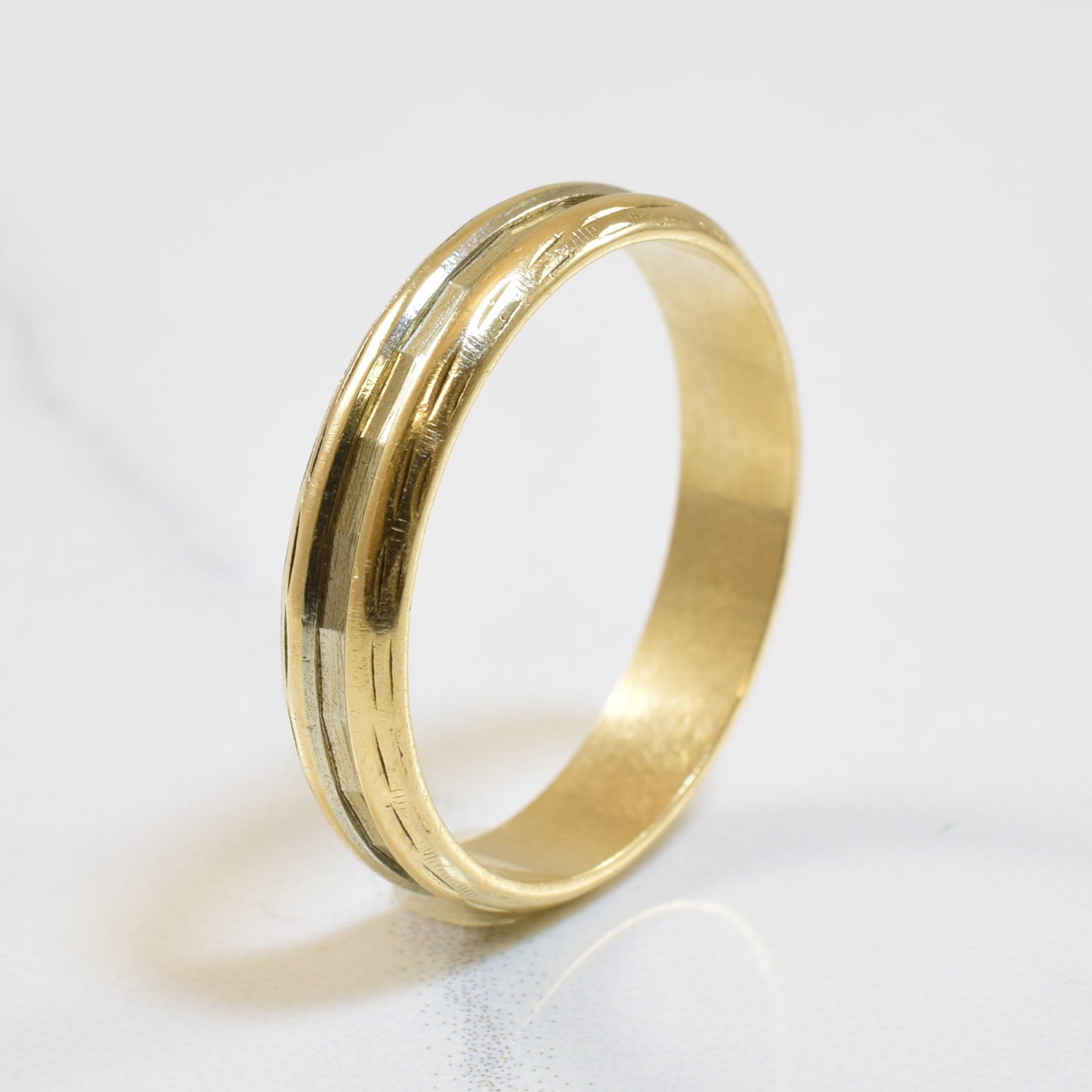 10K Yellow Gold Textured Ring for Women - Size 8.5 - Elegant Stackable Band for Everyday Wear, Gift Giving & Special Occasions