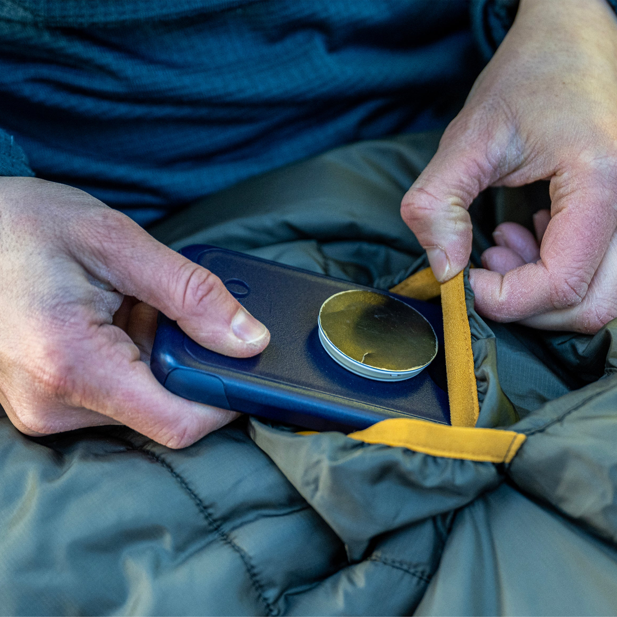 Deepsleep 0°C / 30°F Left Zip Sleeping Bag - Perfect for Camping, Hiking & Outdoor Adventures in Cold Weather