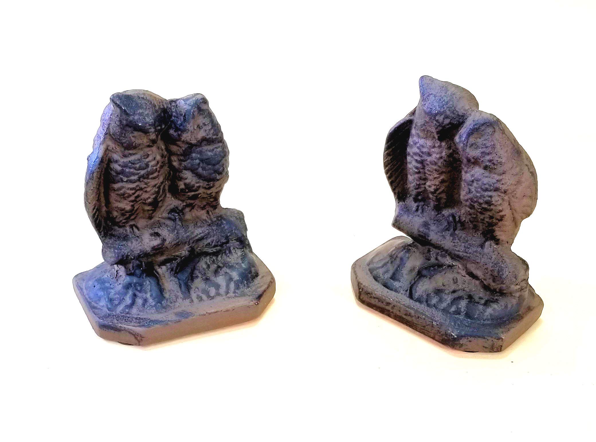 2-Piece Heavy Duty Cast Iron Owl Bookends - Vintage Style Home Decor for Bookshelves, Desks, and Office Organization
