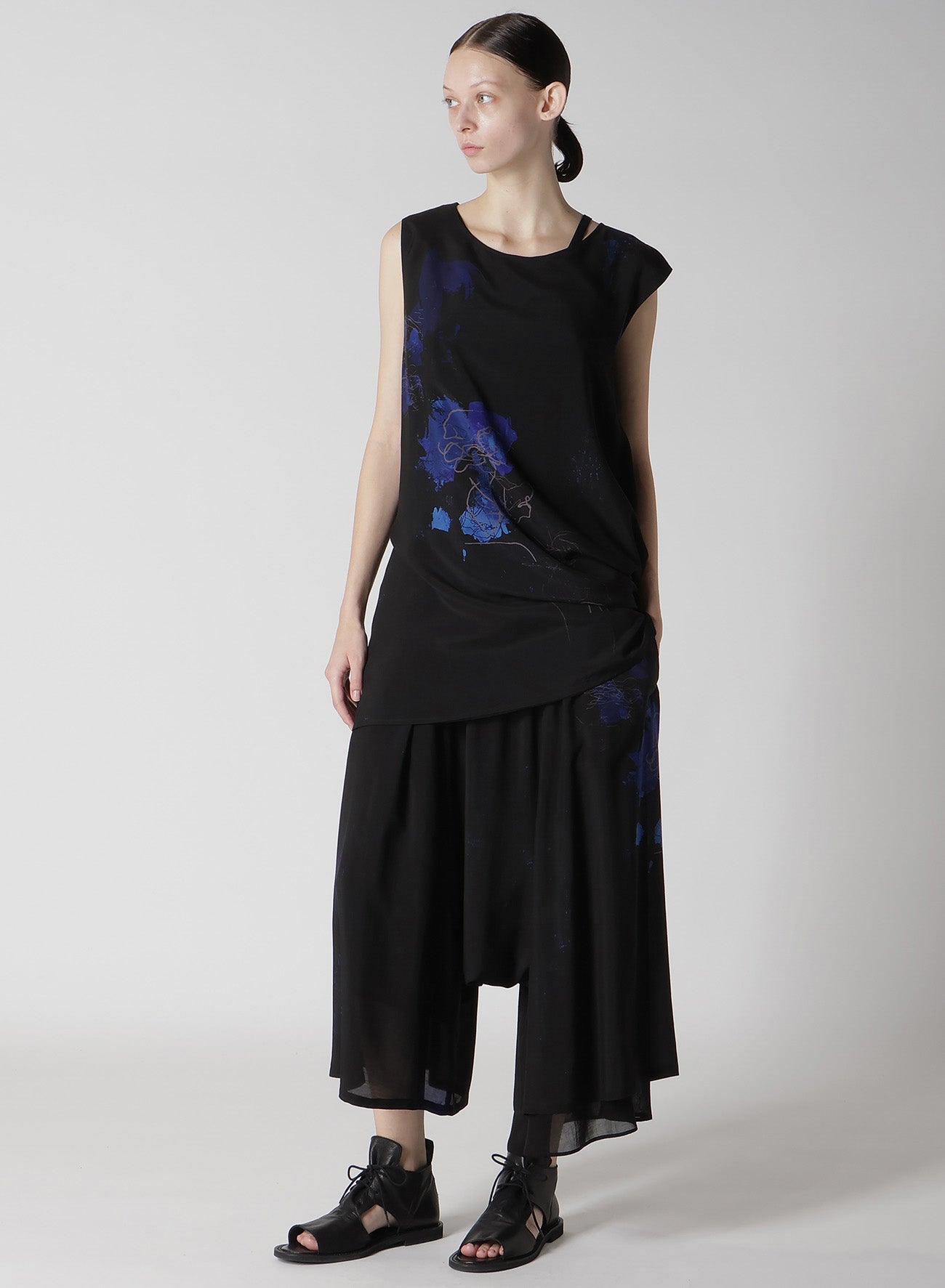 CU/LAWN Floral Sketch Print Sleeveless Drape Blouse - Women's Casual Summer Top for Beach, Office & Date Night Outfits