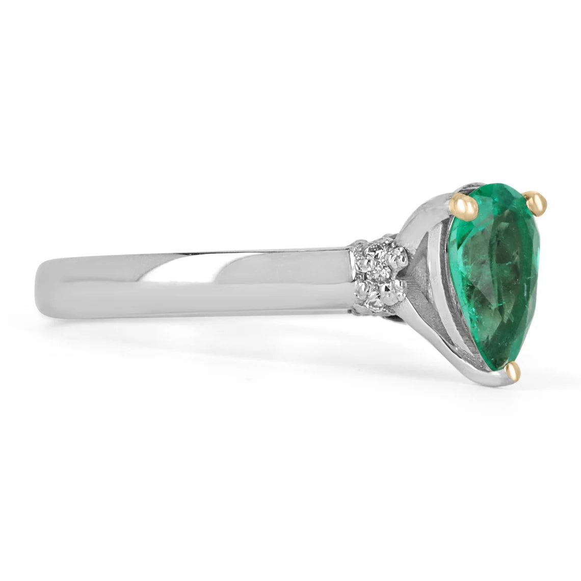 1.15 Carat Pear Cut Emerald and Sapphire Diamond Accent Ring for Women - Elegant Birthstone Jewelry Gift for Engagement, Anniversary & Special Occasions