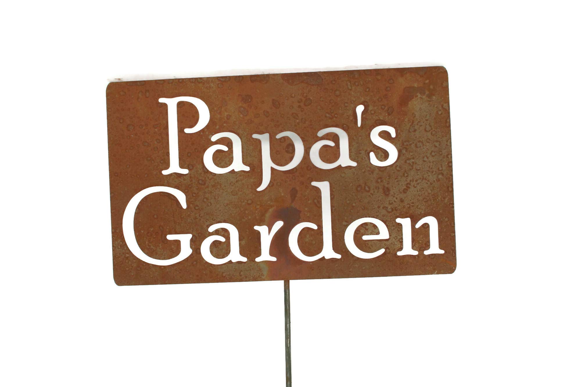 Personalized Family Name Garden Stake - 20 to 33 Inches Tall (Papa's Garden, Large 28