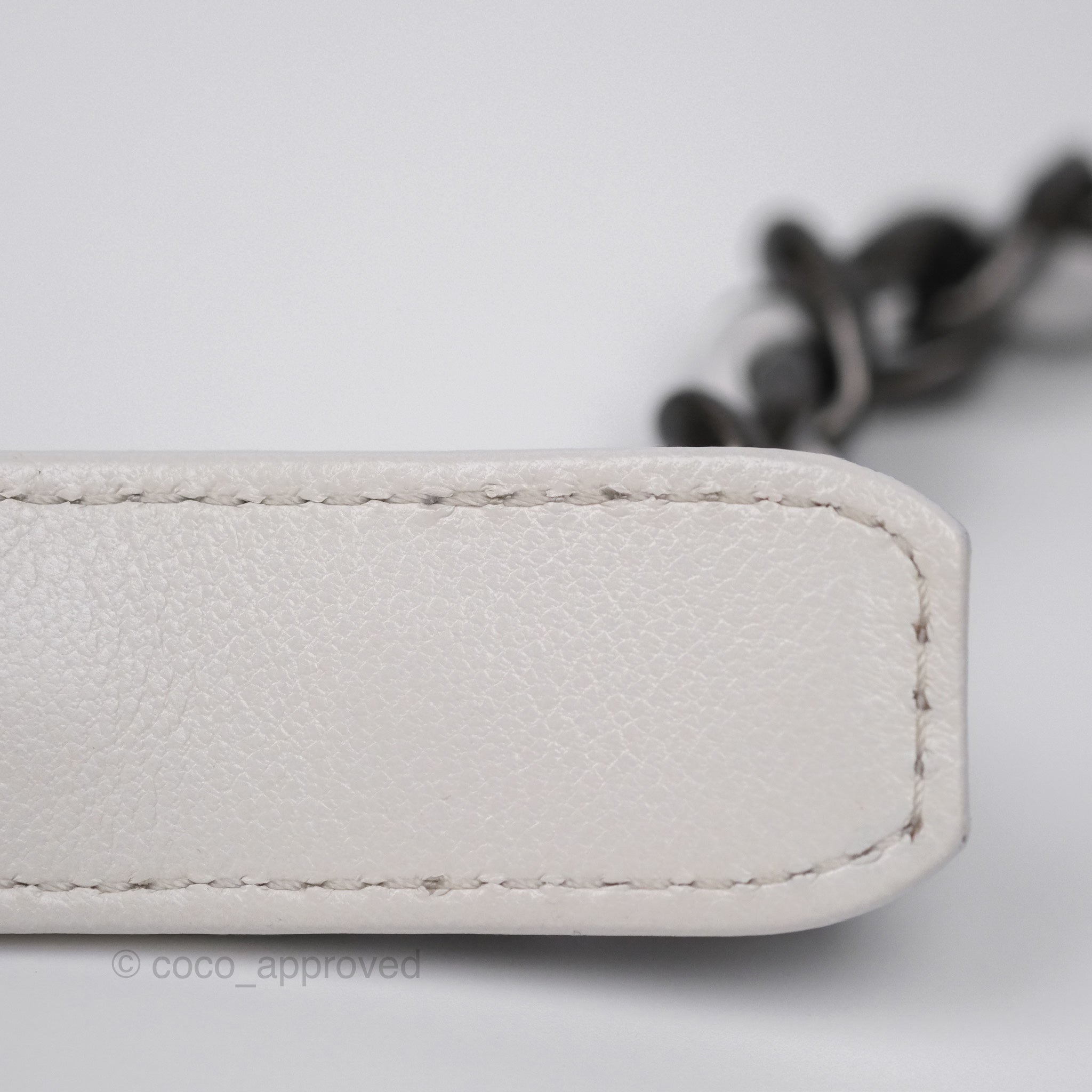 Chanel 19 Small White Leather Flap Bag with Mixed Gold & Silver Hardware - Perfect for Everyday Luxury & Special Occasions
