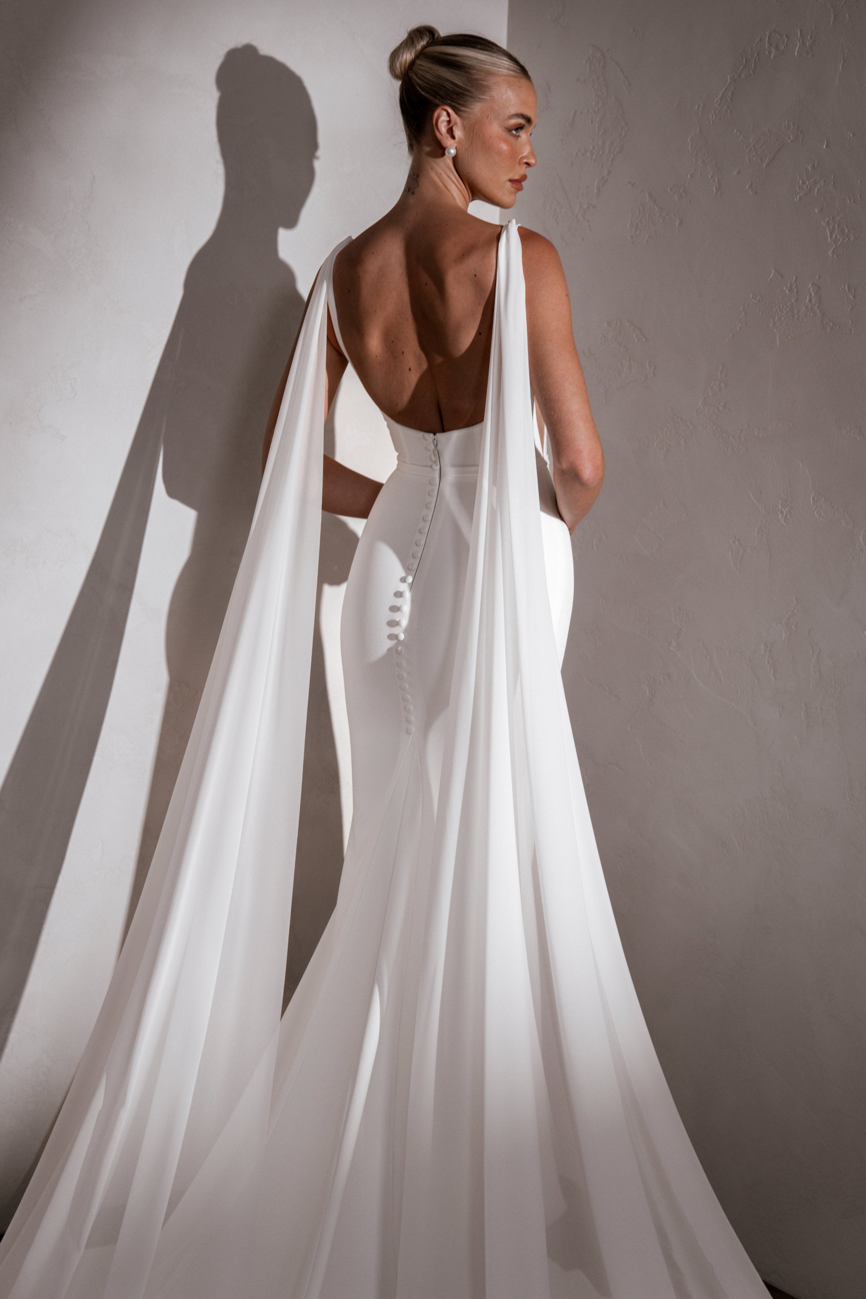 Elegant Chiffon Wings - Lightweight & Flowy Fairy Wings for Costumes, Cosplay, and Photo Shoots - Perfect for Halloween, Parties, and Fantasy Events