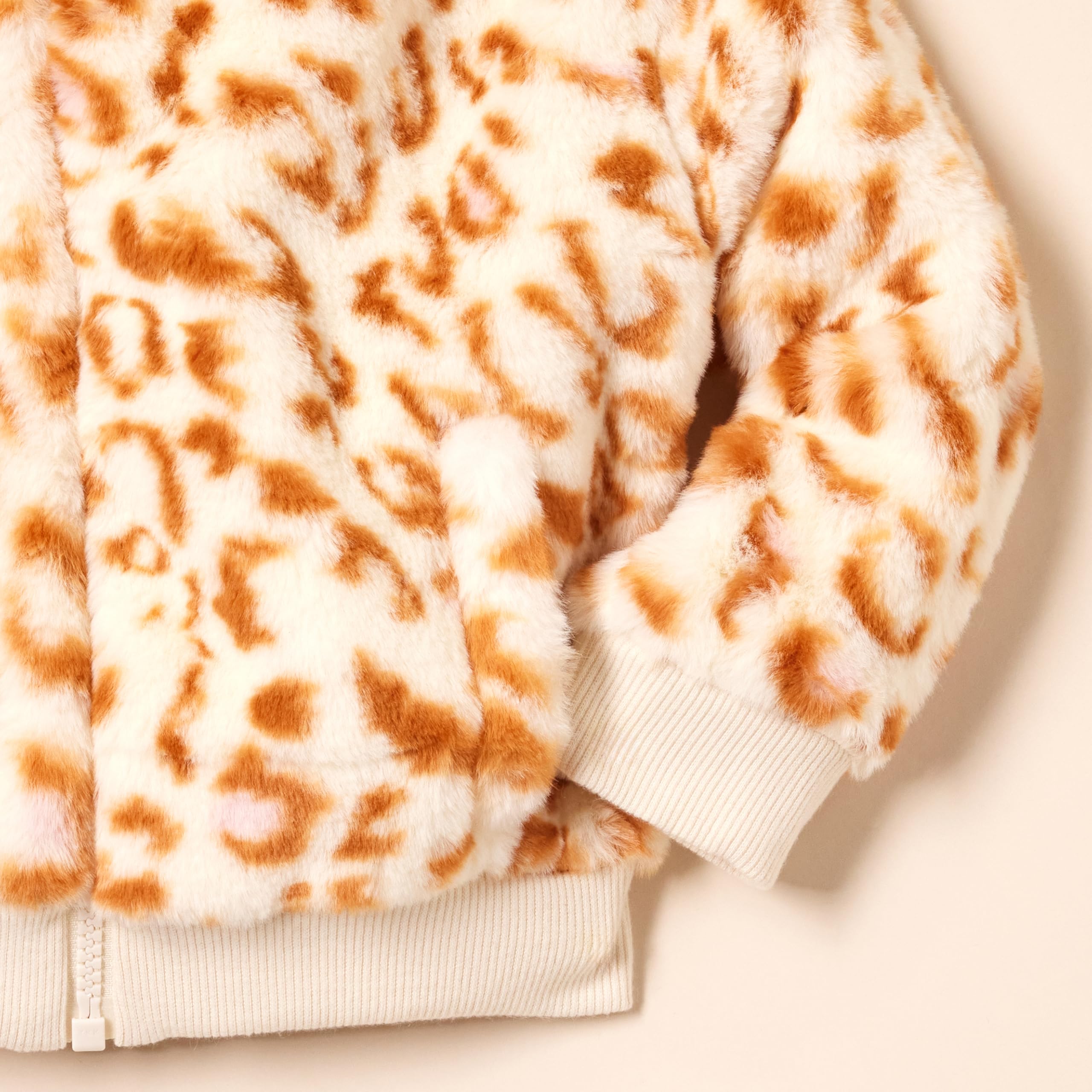 Amazon Essentials Girls & Toddlers' Faux Fur Jacket - Soft Winter Coat for Kids, Warm Fleece-Lined Outerwear for Girls 2T-6X - Perfect for School, Playdates & Outdoor Adventures