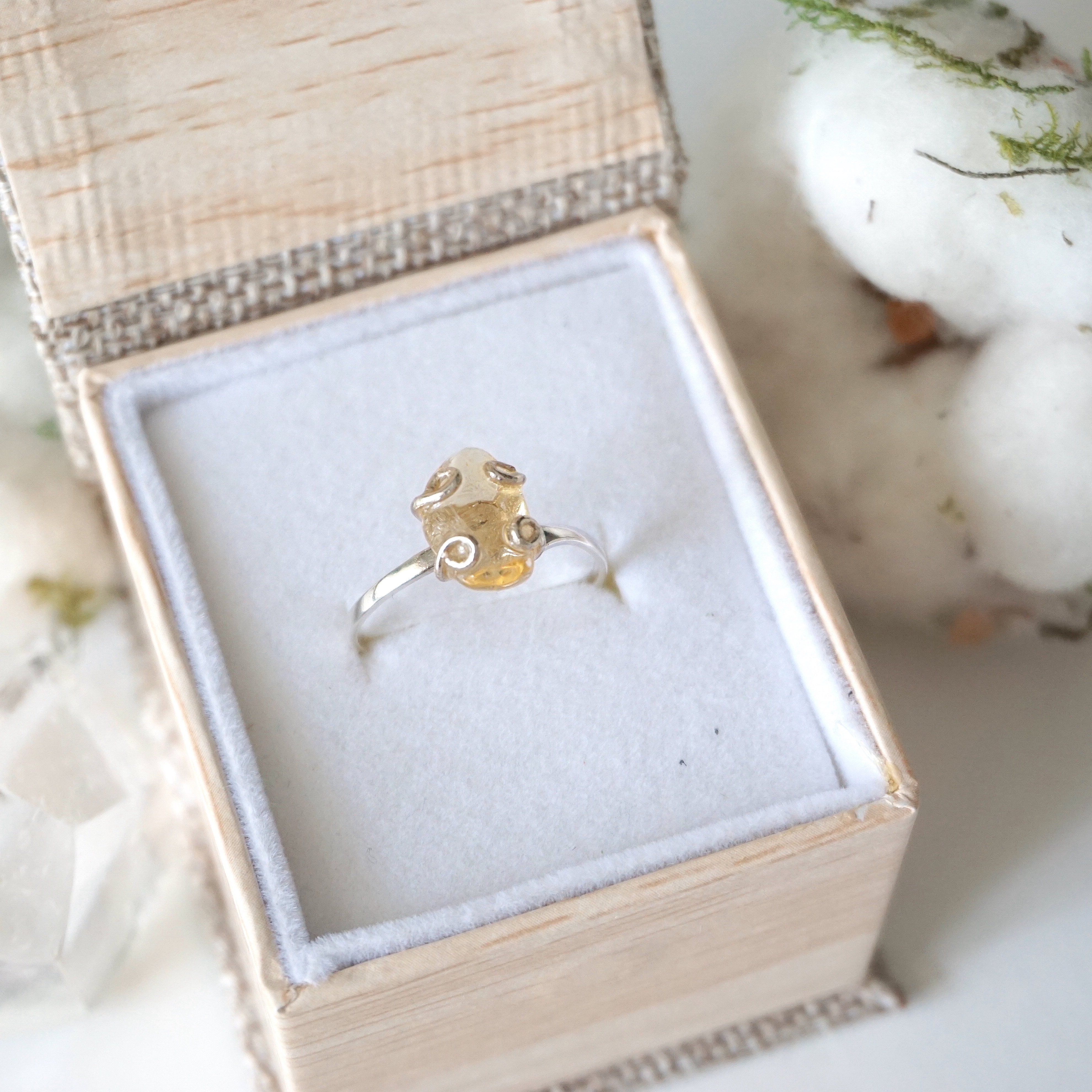 Natural Raw Citrine Ring for Women - Sterling Silver Adjustable Ring for Healing, Energy & Fashion - Perfect for Meditation, Yoga & Everyday Wear