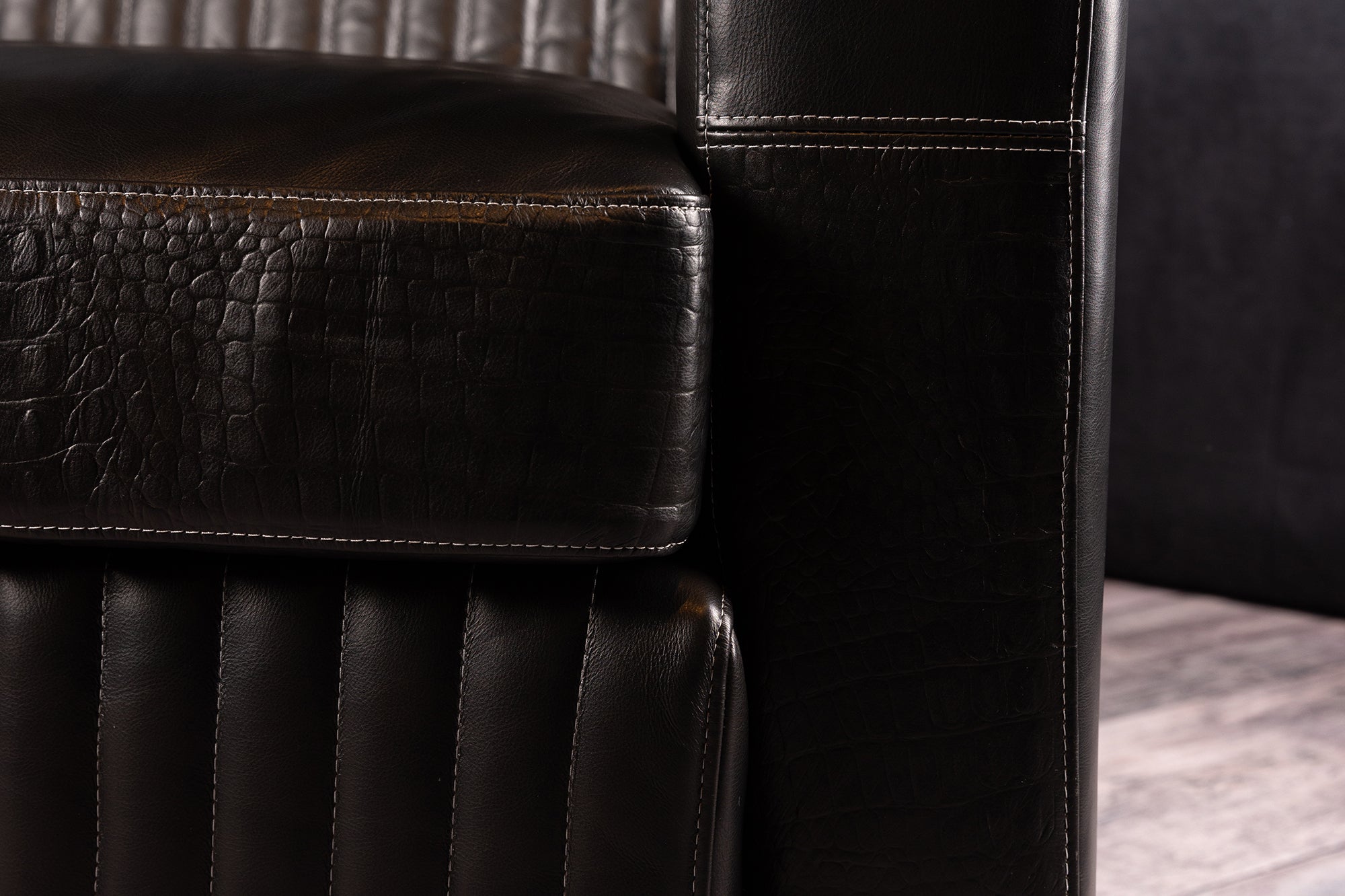Rebel Chair 1 - Modern Ergonomic Office Chair with Adjustable Height & Lumbar Support - Perfect for Home Office, Gaming & Workspace Comfort