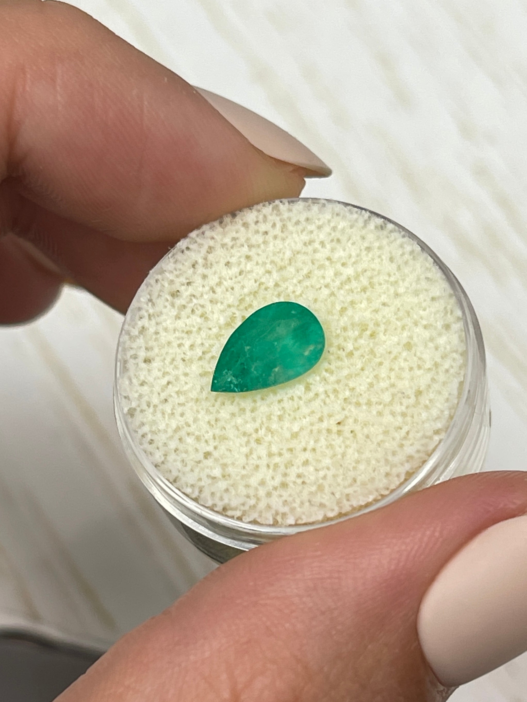 1.32 Carat Natural Loose Colombian Emerald Pear Cut Gemstone for Jewelry Making - Engagement Rings, Necklaces & Earrings