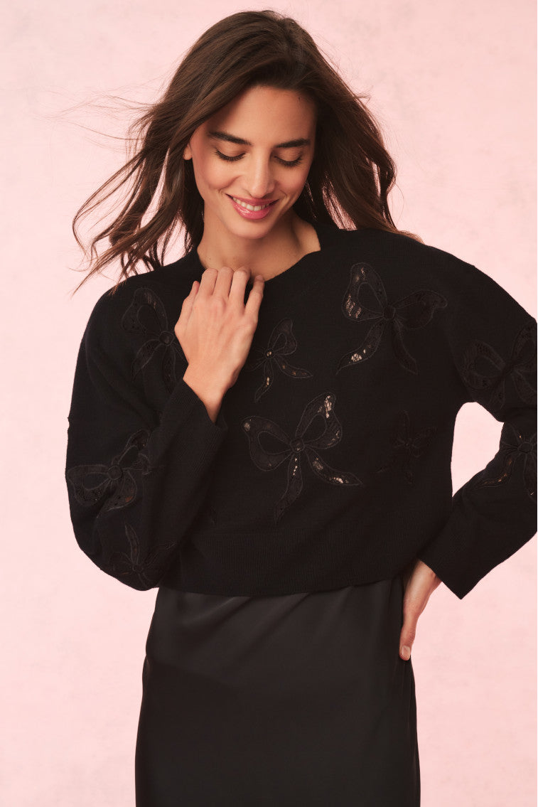 Stylish Parson Bow Print Pullover Sweater for Women - Elegant Knit Top for Casual Wear, Office & Date Nights
