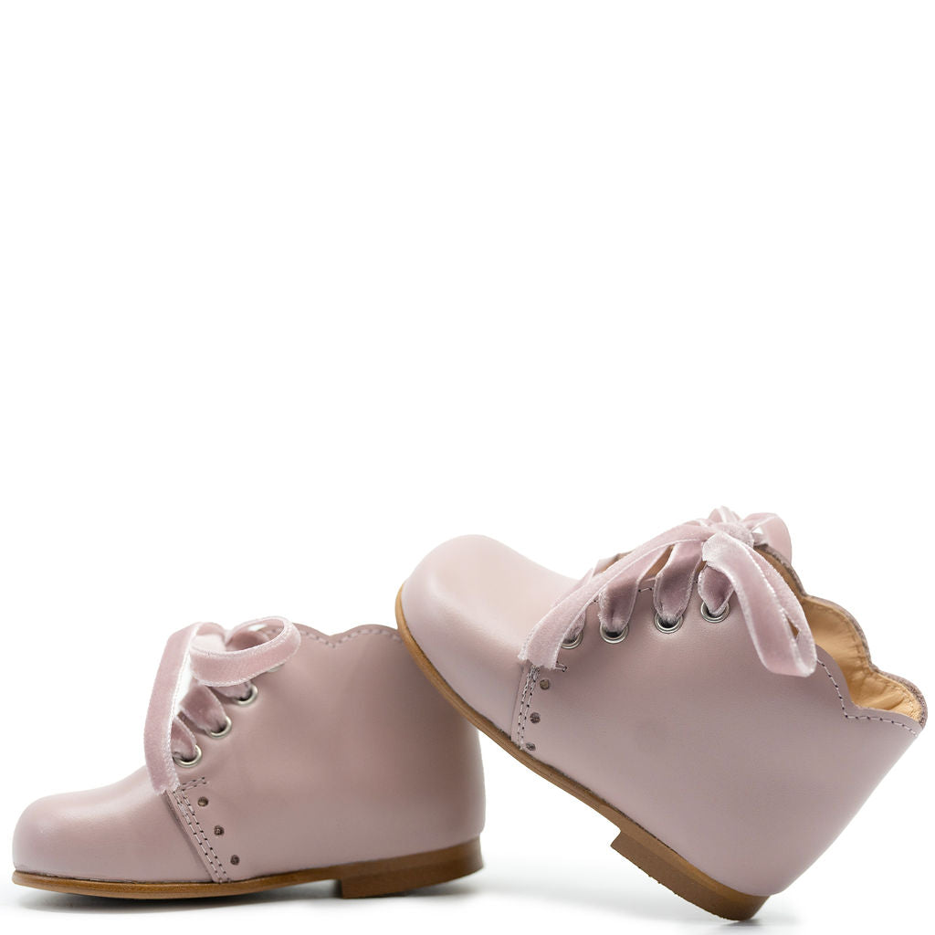 Pink Scalloped Baby Booties - Soft & Comfortable First Walkers for Newborns & Infants - Perfect for Photo Shoots, Baby Showers & Everyday Outfits