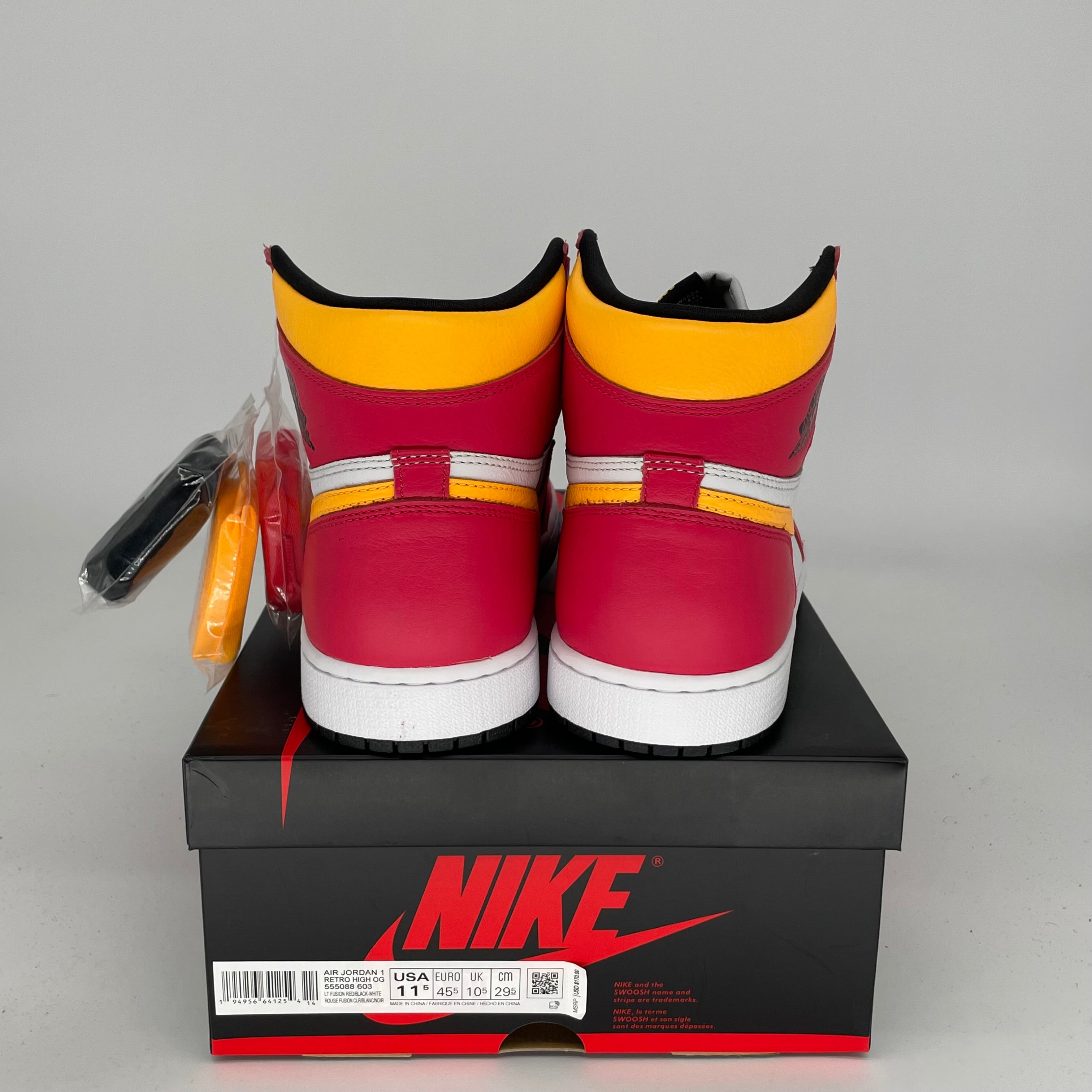 AIR JORDAN 1 Retro High OG 