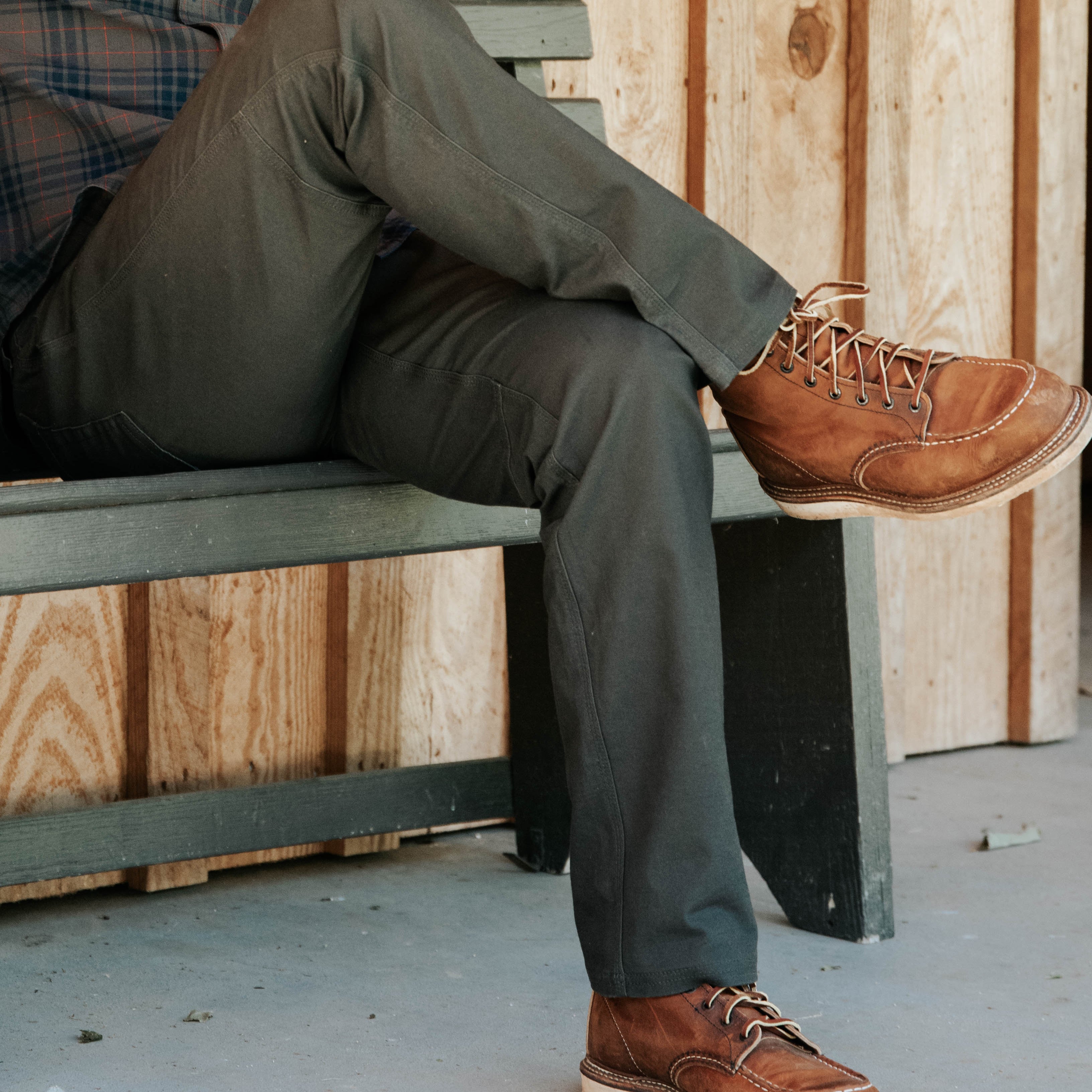 Men's Camber 201 Classic Fit Firm Pants - Comfortable Stretch Work Pants for Office, Business Casual & Outdoor Activities