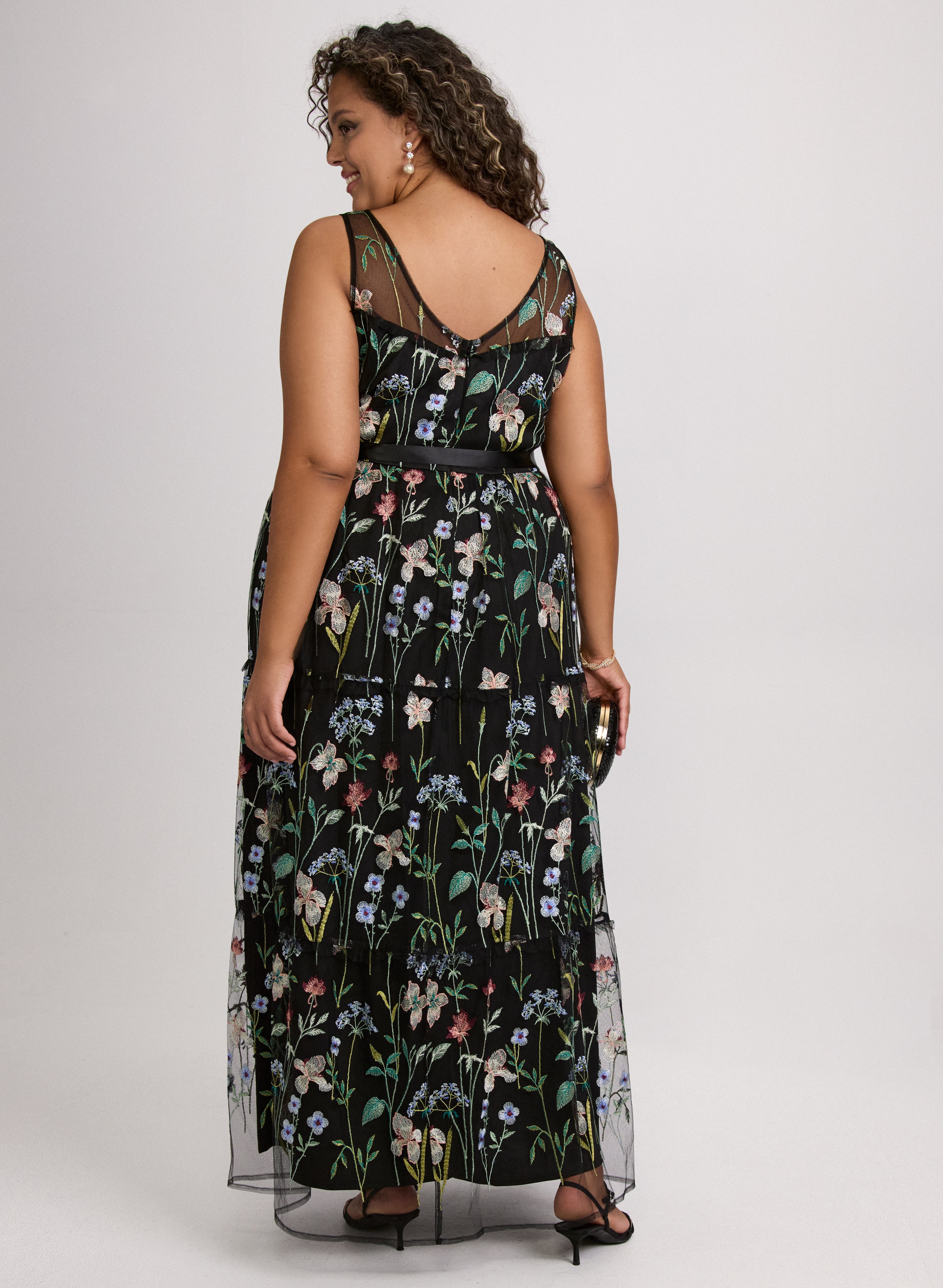 Floral Embroidered Summer Dress for Women - Boho Chic Maxi Dress with Handmade Embroidery - Perfect for Beach Vacations, Weddings & Outdoor Parties