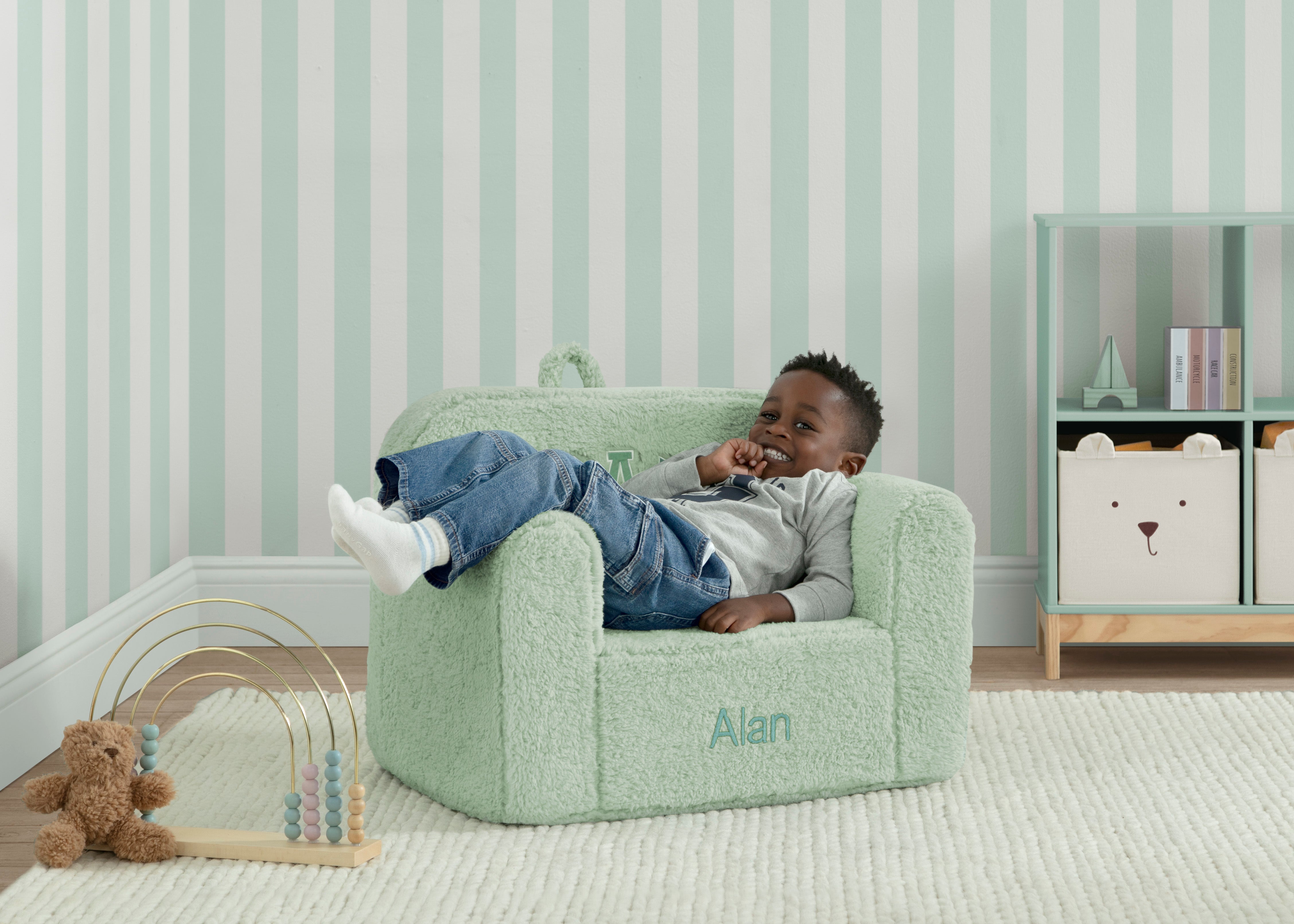 Personalized BabyGap Sherpa Chair - Cozy & Custom Kids' Seat for Nursery, Bedroom, or Playroom - Perfect for Reading, Relaxing & Snuggling