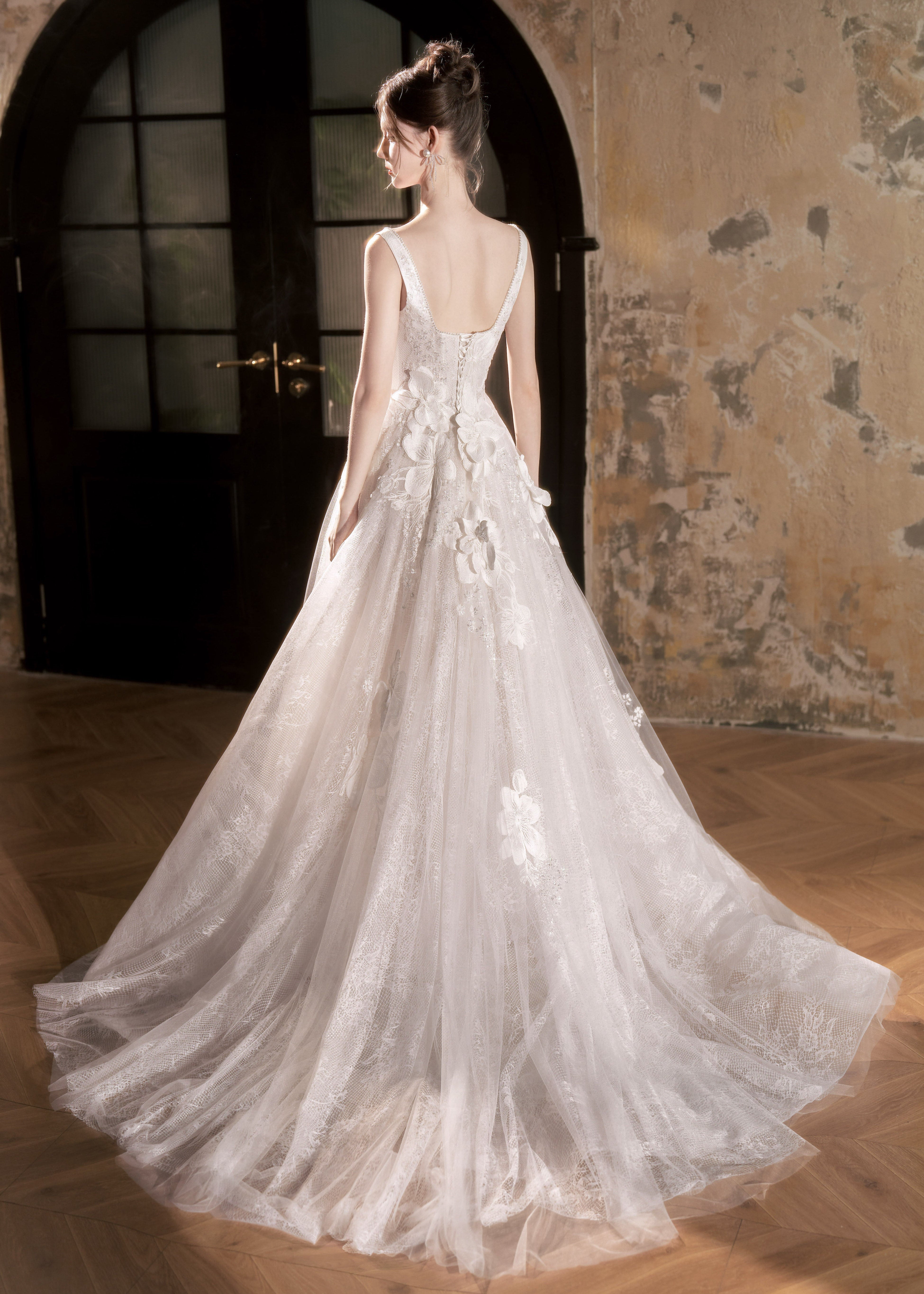 Elegant Lace Flower Wedding Dress for Bride - Bree (WS2411) | Perfect for Church Ceremony, Beach Wedding & Formal Reception