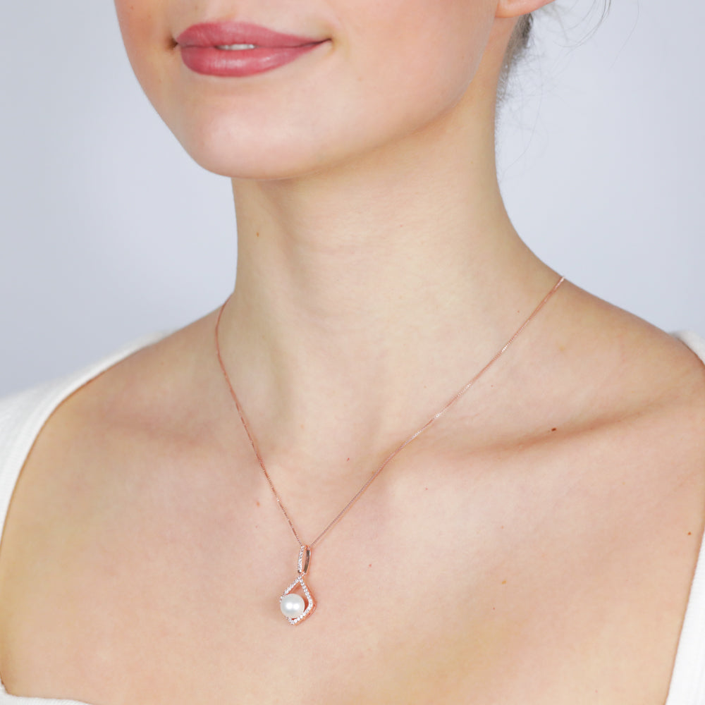 8-9mm Freshwater Pearl & Lab-Created Sapphire Pendant Necklace - 45cm Silver & Rose Gold Chain - Elegant Jewelry for Weddings, Parties & Special Occasions