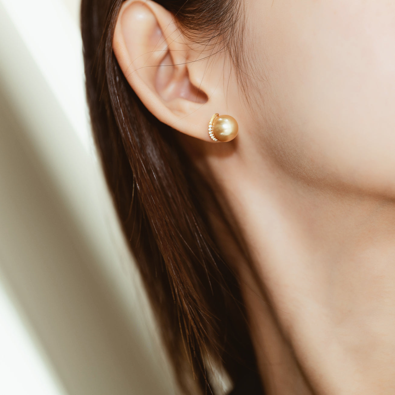 18K Solid Gold South Sea Pearl Earrings - Luxury Pearl Jewelry for Women - Elegant Gift for Wedding, Anniversary & Special Occasions