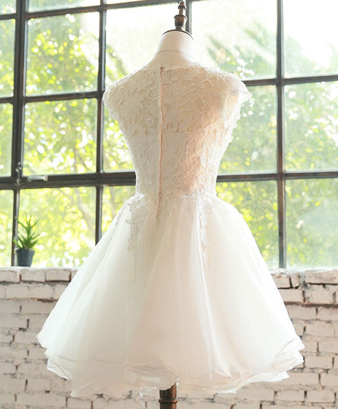 Elegant White Lace Tulle Short Prom Dress for Homecoming, Party, and Special Occasions - Perfect for Dances, Graduation, and Formal Events