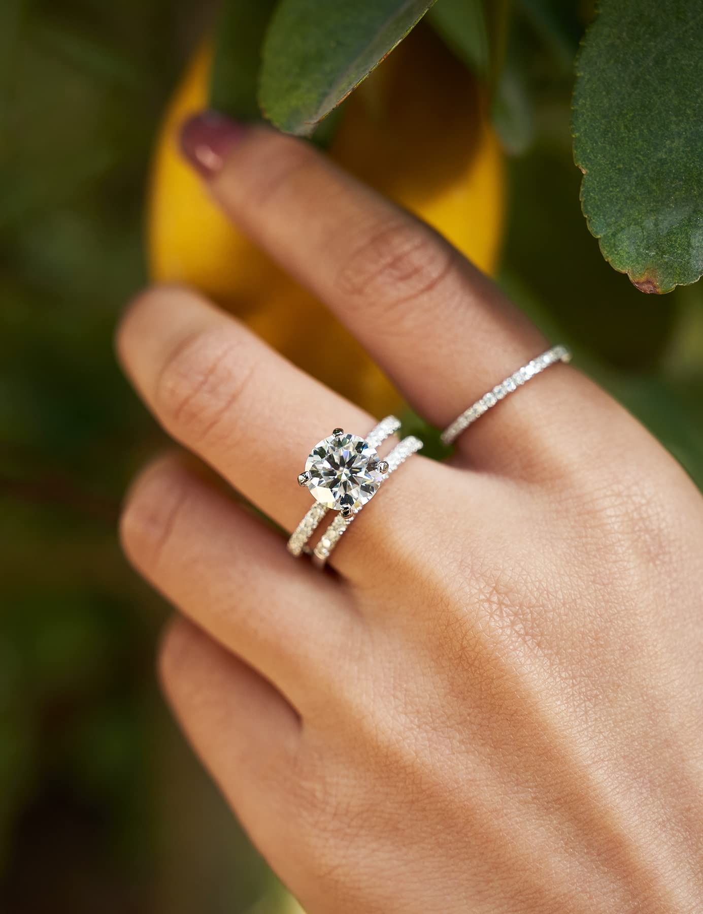 1.5ct Moissanite Solitaire Engagement Ring for Women - 18K White Gold Plated Sterling Silver Wedding Band, Promise Ring & Anniversary Jewelry Gift for Her - Perfect for Proposals, Weddings & Special Occasions
