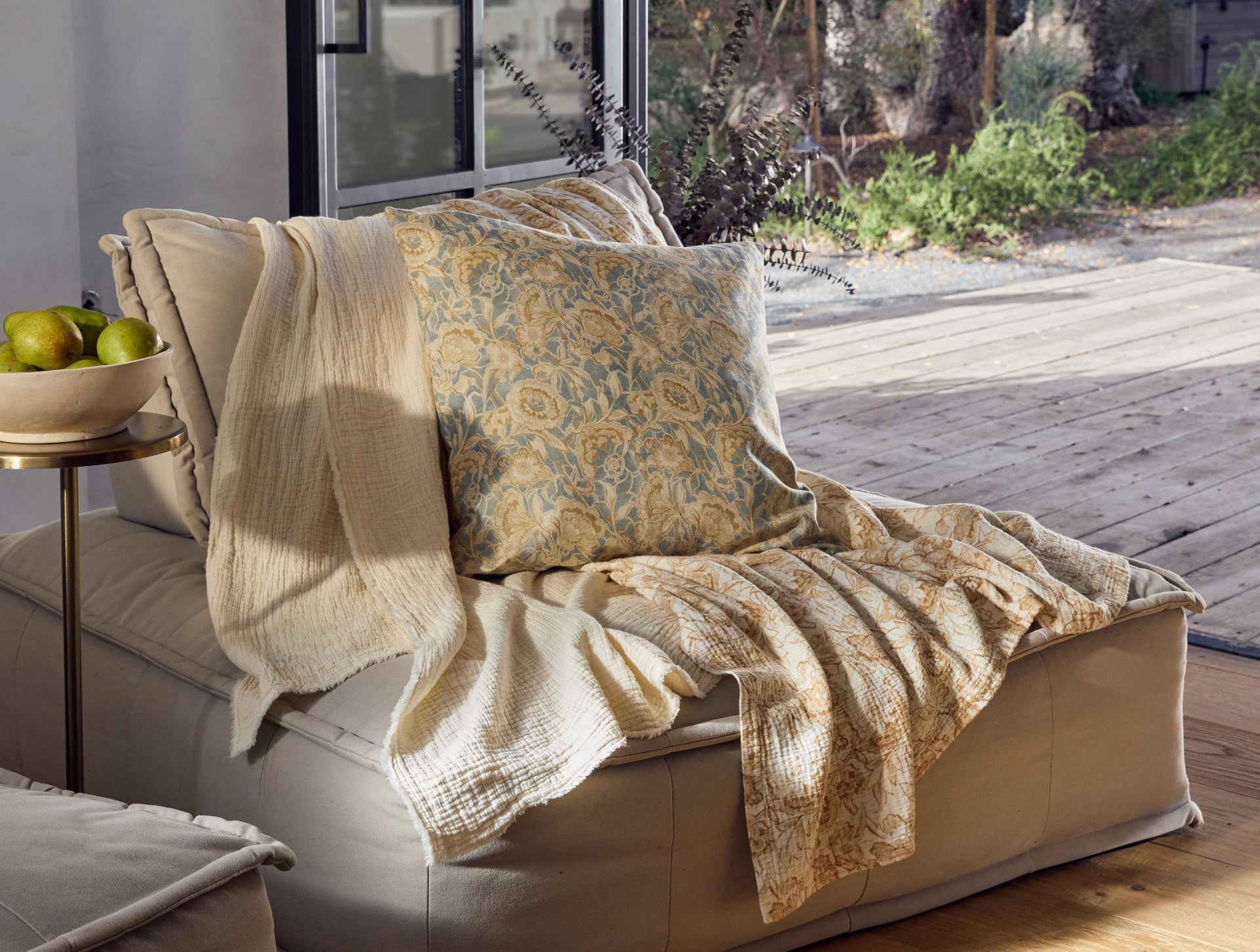 Balboa Organic Matelasse Print Throw Blanket - Soft & Cozy Cotton Bedspread for Sofa, Bed, or Couch - Perfect for Home Decor, Living Room, and Gift Giving