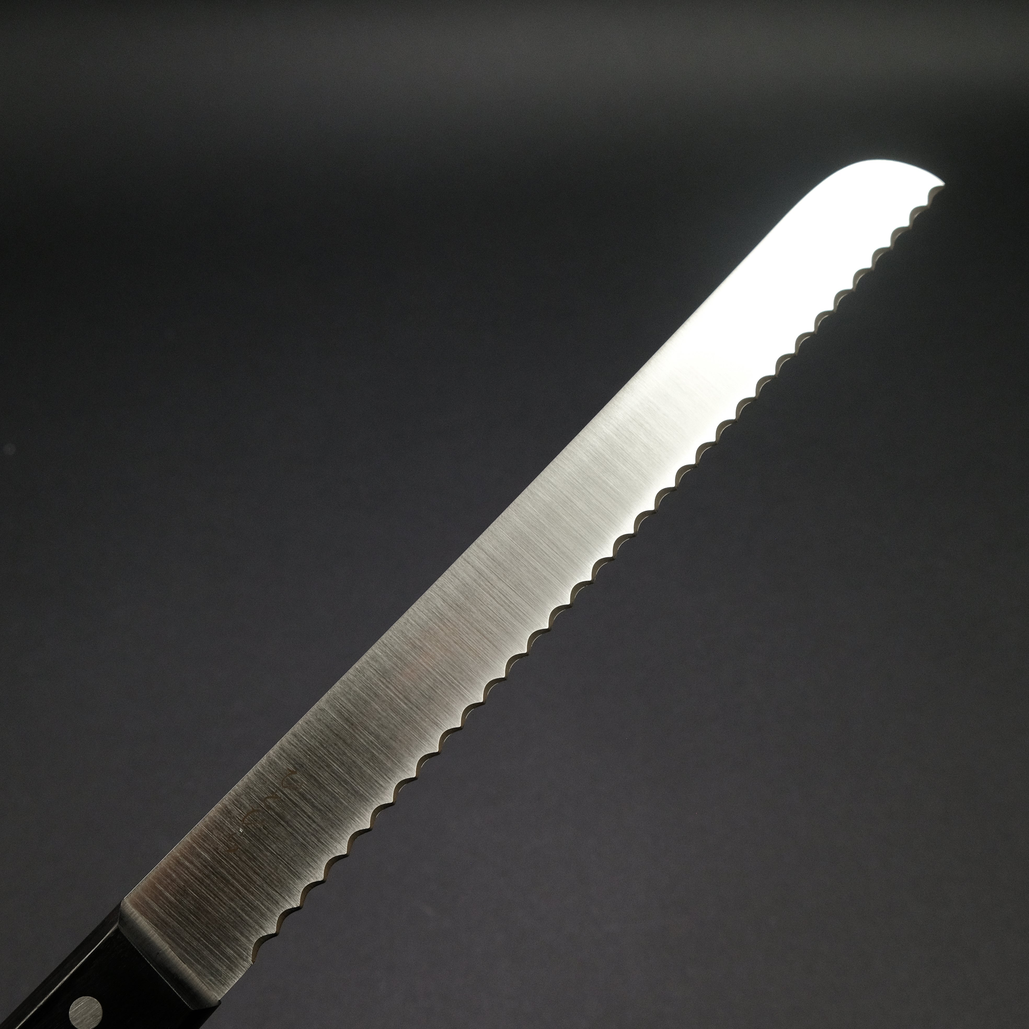 Hitohira Hiragana 250mm Bread Knife with Pakka Wood Handle - Perfect for Slicing Fresh Bread, Cakes & Pastries at Home or Bakery
