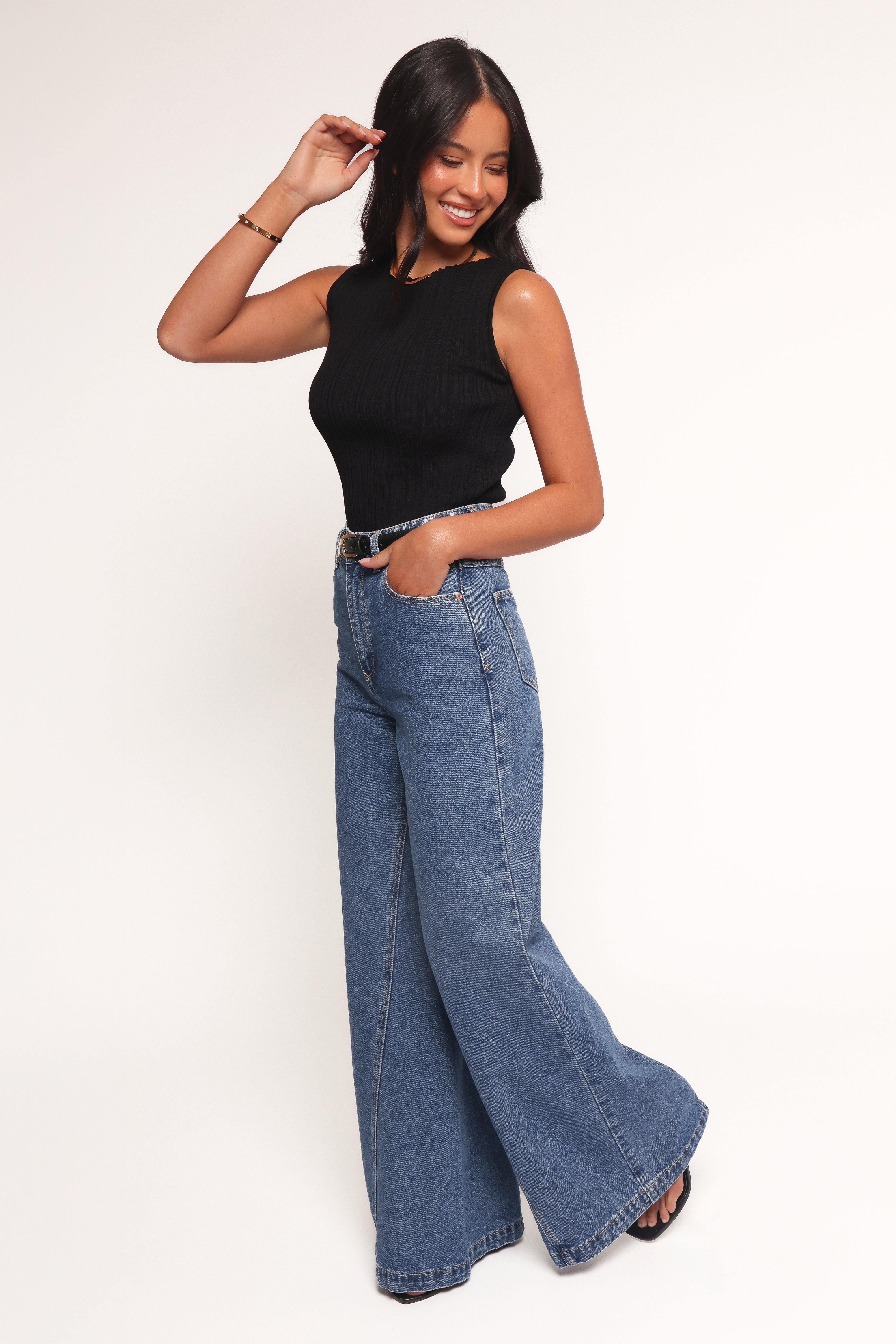 Abrand 94 Super Wide Chantell - Stylish Comfort for Everyday Wear | Perfect for Work, Casual Outfits & Special Occasions