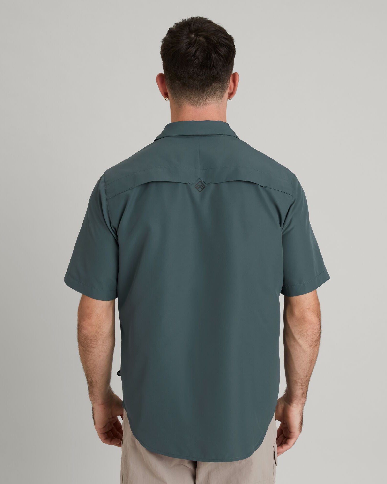 SUN Scout UPF 50+ Men's Short Sleeve Shirt - Lightweight Quick-Dry Sun Protection Shirt for Hiking, Fishing & Outdoor Activities
