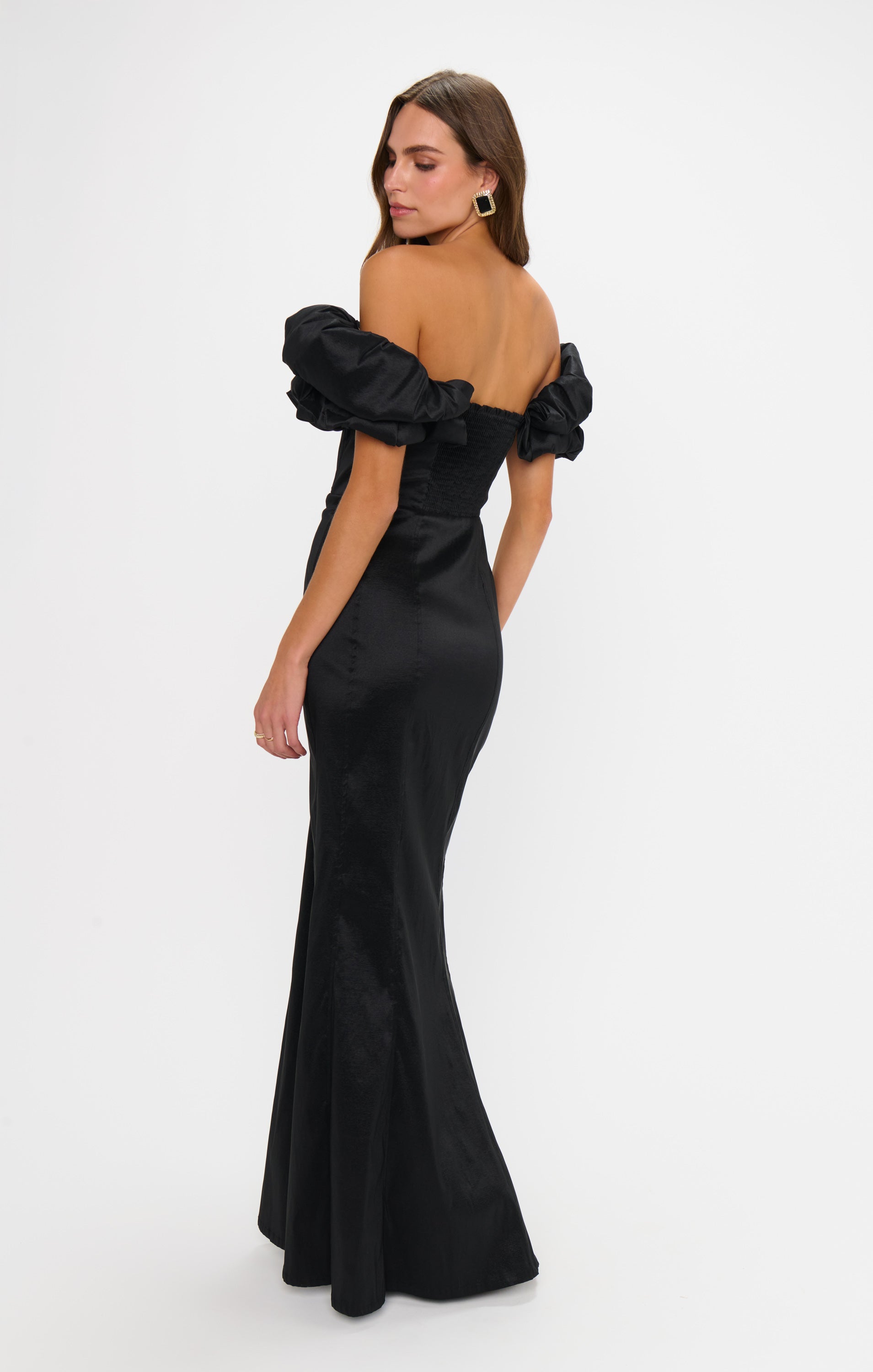 Elegant Black Taffeta Major Drama Maxi Dress for Evening Parties & Special Occasions