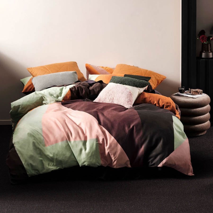 Linen House Ettie Quilt Cover Set - Queen Size Bedding Set with Pillowcases, Soft & Breathable Cotton Quilt Cover for Cozy Home Decor (Perfect for Master Bedroom, Guest Room & Airbnb)