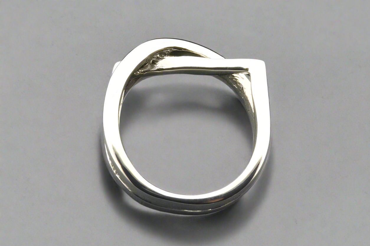 Interlinked Circle and Square Sterling Silver Rings - Elegant Stackable Jewelry for Everyday Wear and Special Occasions