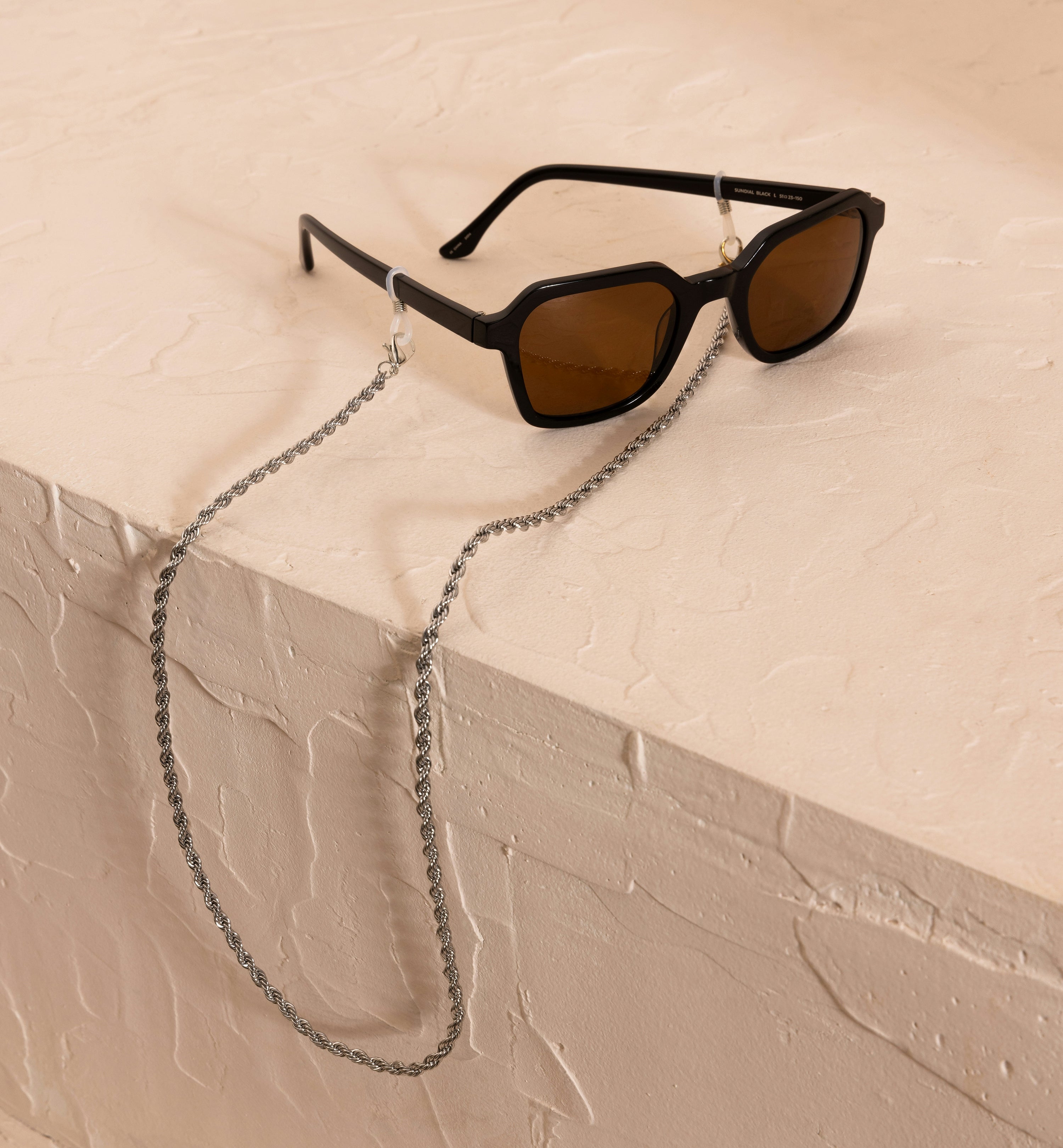 Elegant Slender Twist Stainless Steel Eyebrow Glasses Chain 700mm - Perfect for Reading, Fashion Accessories & Eyewear Security