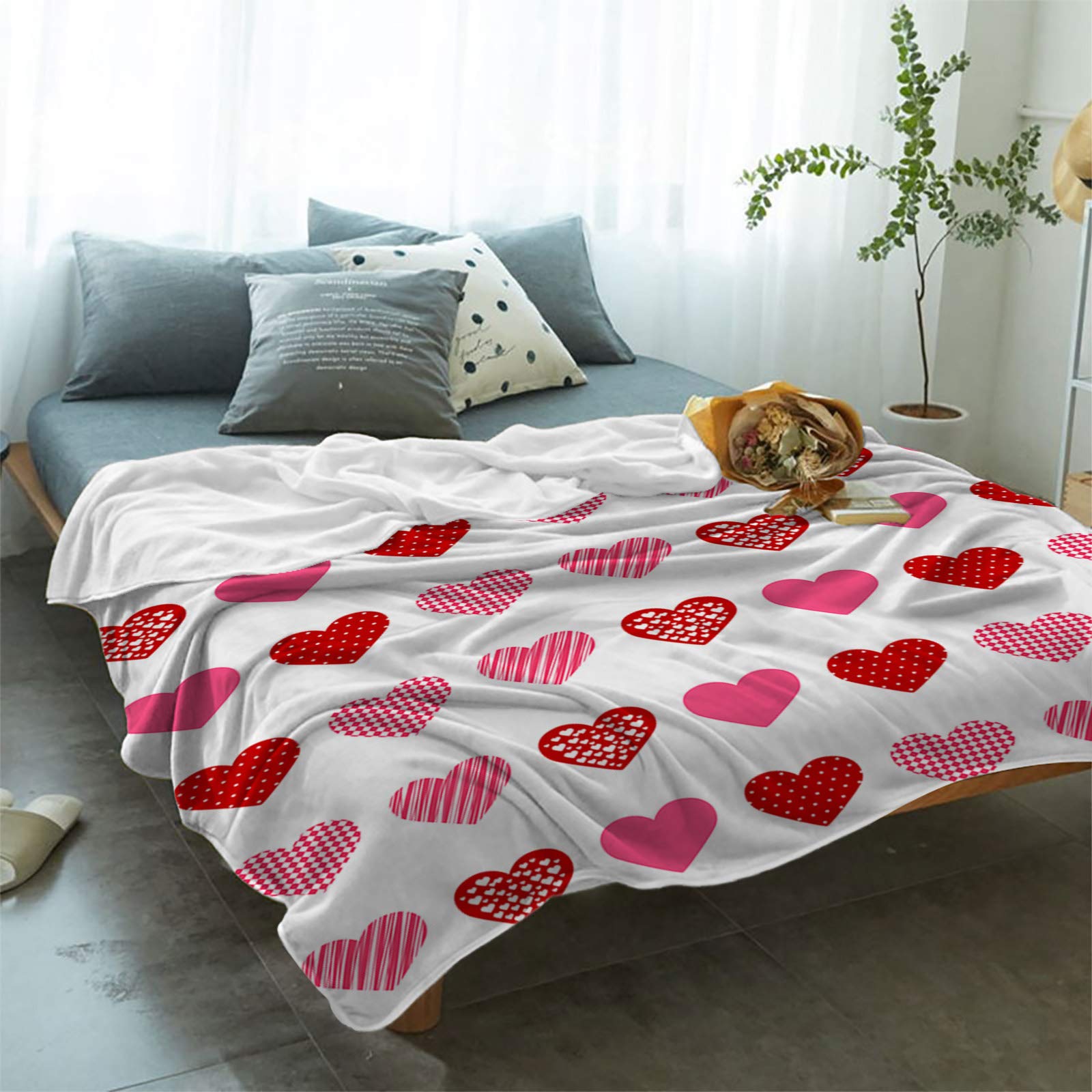 Valentine's Day Heart Print Flannel Fleece Throw Blanket - 39