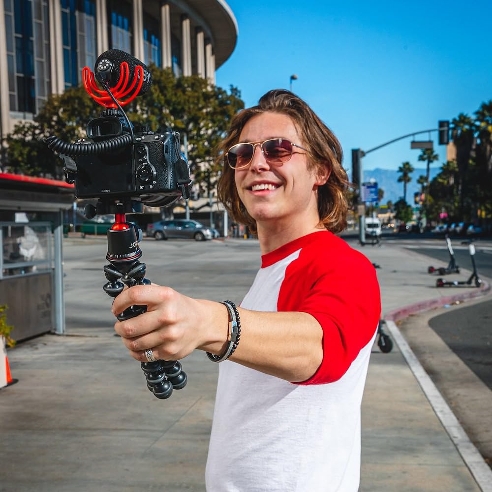 JOBY GorillaPod Advanced Mobile Vlogging Kit with Beamo LED Light & Wavo Microphone - Universal Phone Mount, GripTight Clamp & Mini Mic for YouTube Creators, Travel Vlogging, Live Streaming & Content Creation