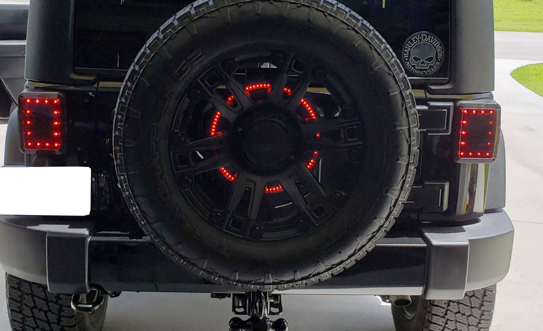 Jeep Wrangler F1 Strobe LED 3rd Brake Light Kit - Spare Tire Mount Flash Light for Enhanced Safety & Off-Road Visibility | Perfect for Night Driving, Off-Road Adventures & Emergency Signaling