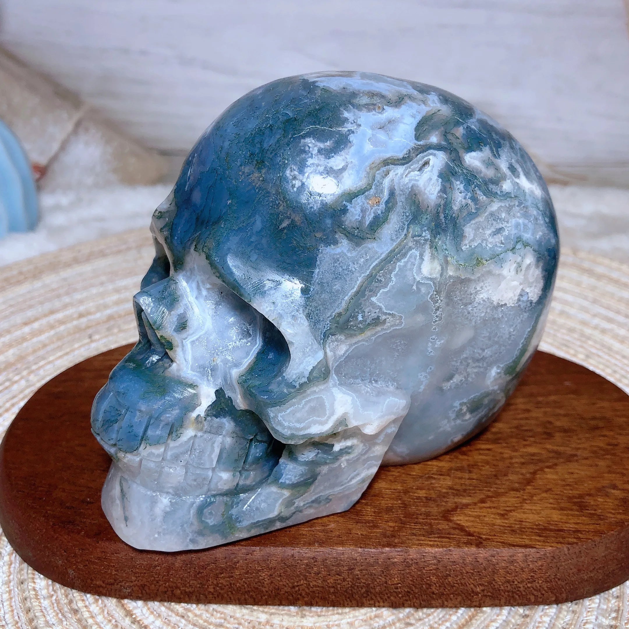 Natural Crystal Moss Agate Skull Carving - Polished Healing Stone for Home Decor, Meditation & Spiritual Energy - Perfect for Yoga Spaces, Altars & Gift Giving