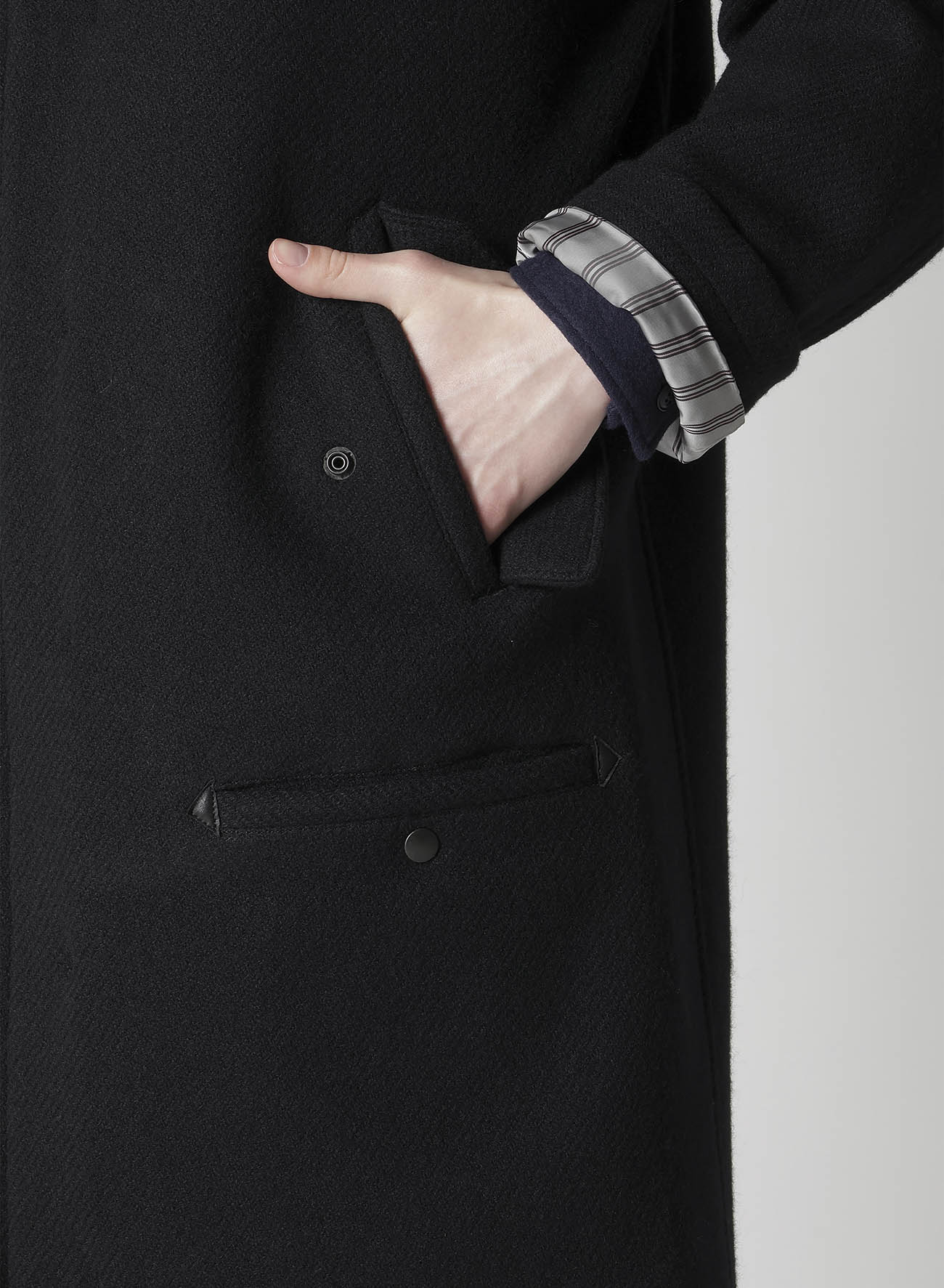 British Wool M1 Jacket - Classic Vintage Style, Warm & Durable for Outdoor Adventures, Hiking, and Winter Fashion