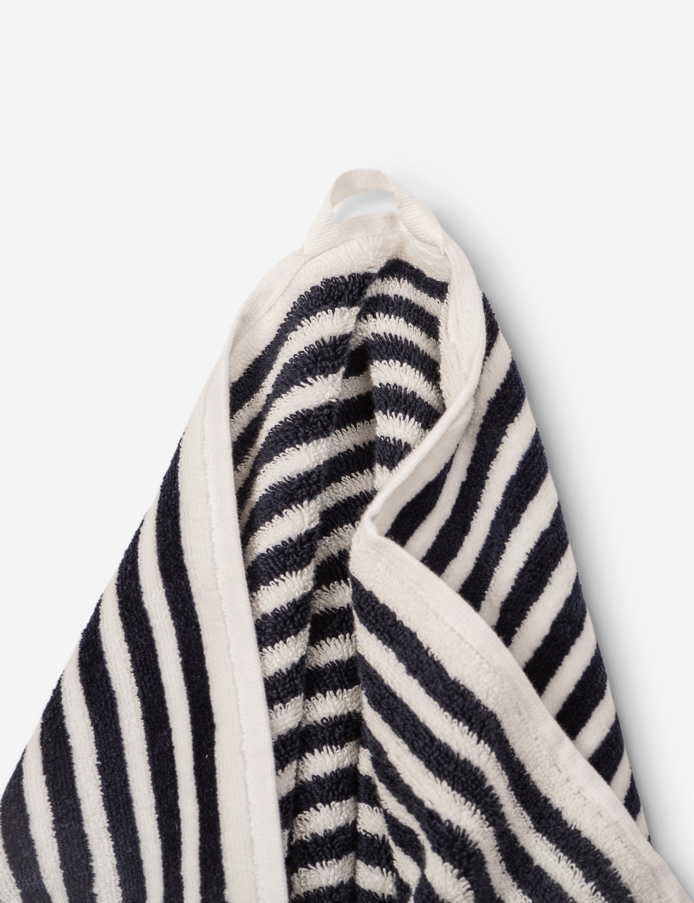 Premium Beach Towel by Business & Pleasure Co. - Soft, Quick-Dry & Sand-Resistant - Perfect for Pool, Beach & Vacation Travel
