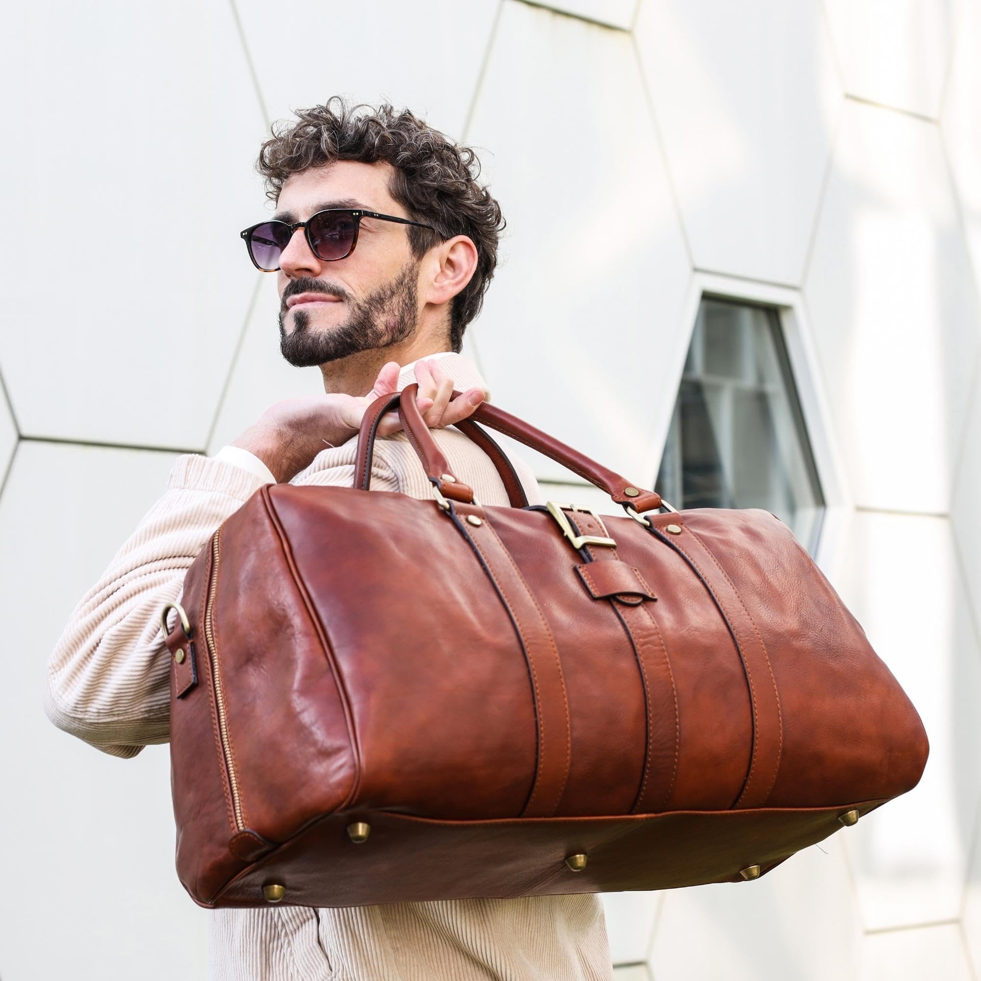 Premium Full Grain Leather Duffle Bag for Men & Women - Waterproof Carry-On Travel Duffel with Adjustable Shoulder Strap - Perfect for Gym, Business Trips & Weekend Getaways