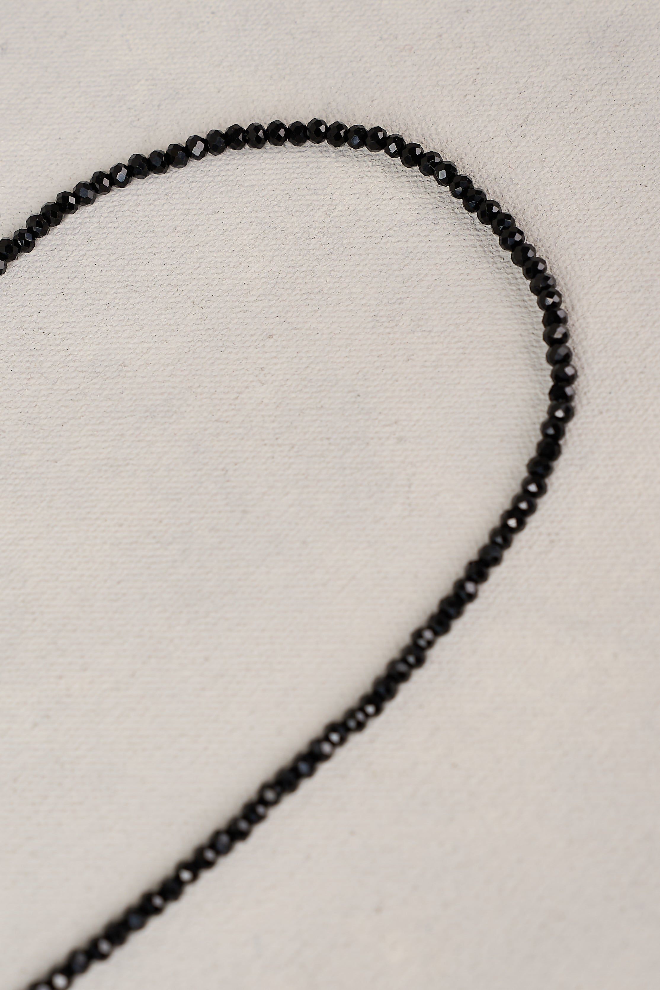 Elegant Black Faceted Rope Necklace for Women - Boho Chic Jewelry for Casual Outfits, Date Nights & Special Occasions
