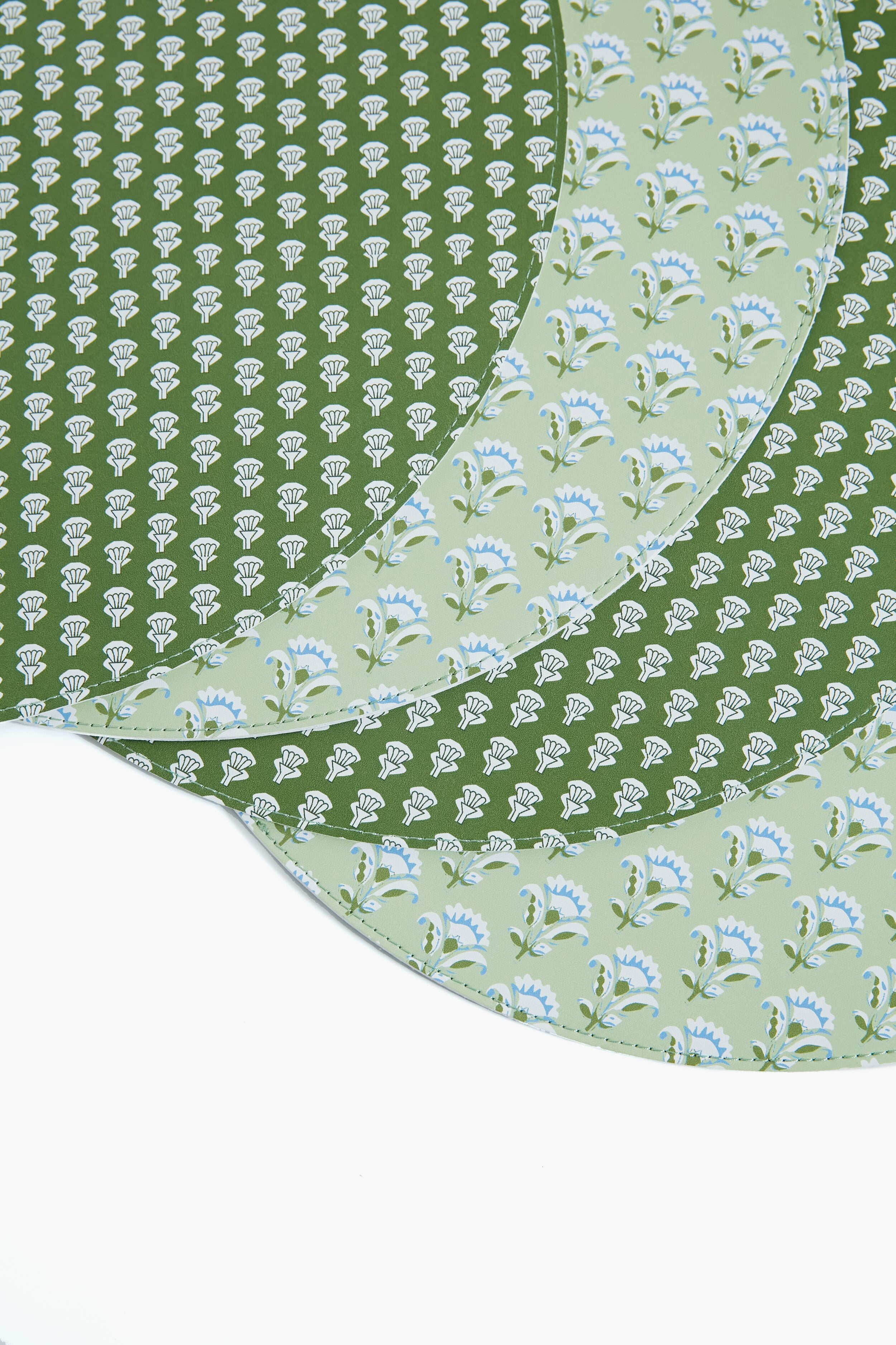 Botanic Reversible Wipeable Placemats Set of 4 - Waterproof Table Mats for Dining, Kitchen & Outdoor Use - Floral Design Home Decor
