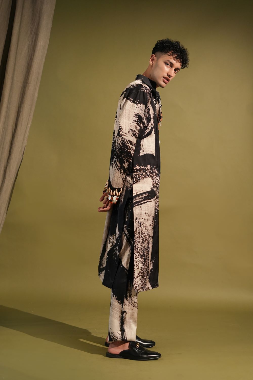 Stylish Black & White Printed Kurta Pant Set for Men - Traditional Indian Ethnic Wear for Festivals, Weddings & Casual Outings
