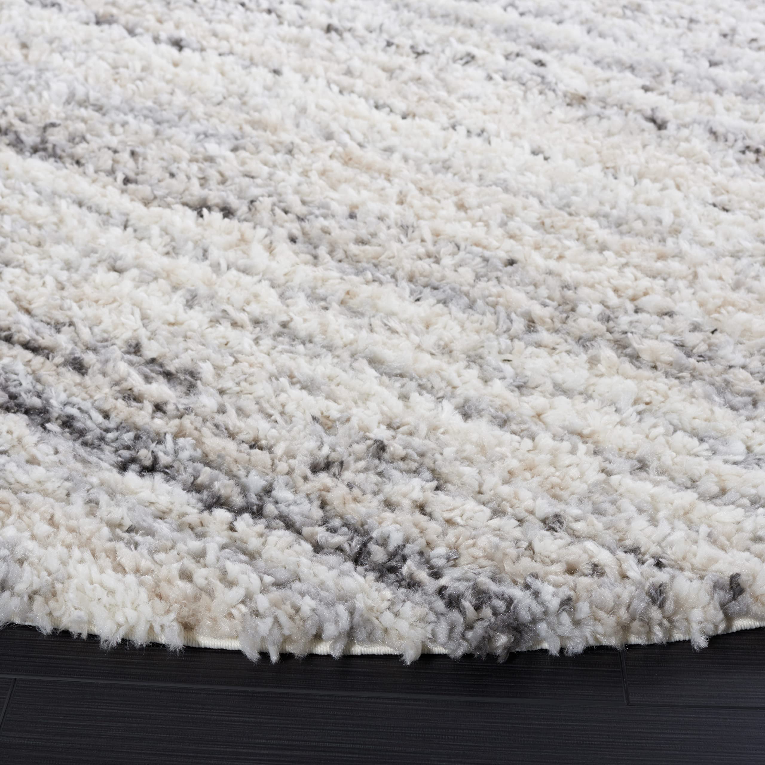 SAFAVIEH Berber Shag Collection 6'7