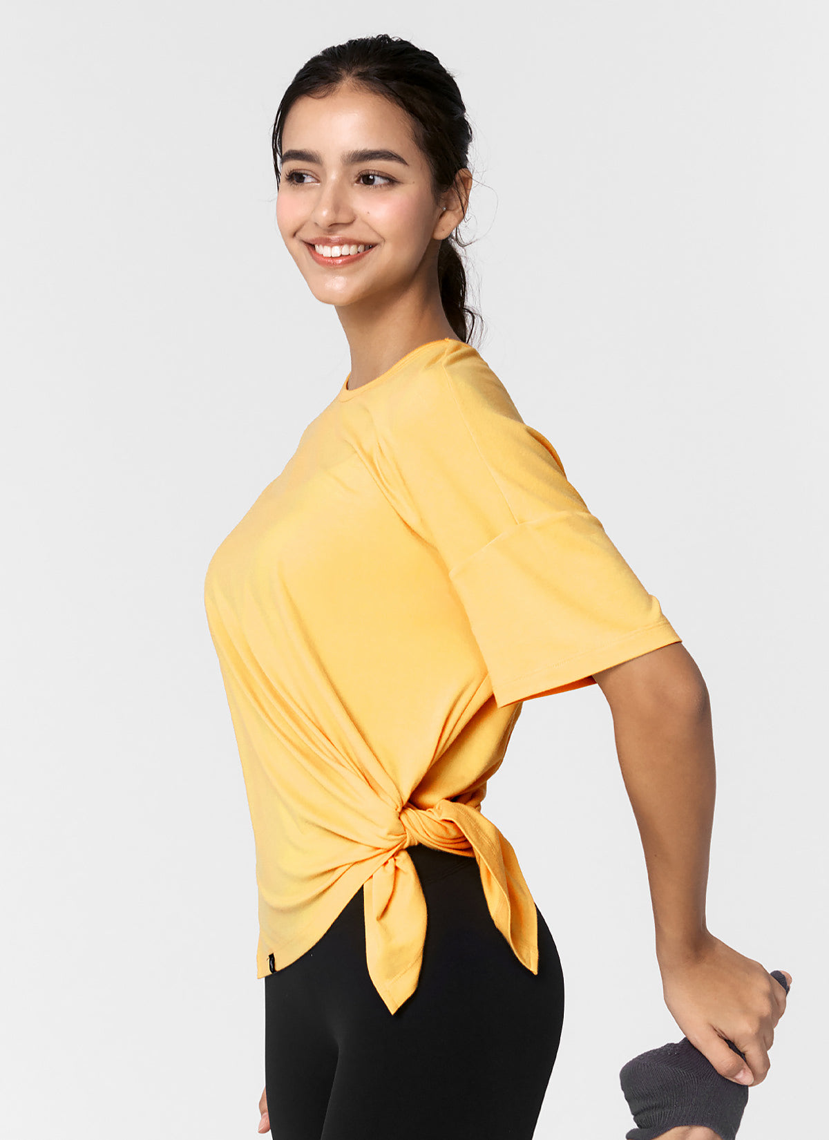 Smooth Unbalanced Slit Short Sleeve T-Shirt for Women - Trendy Casual Summer Top for Outings & Streetwear Fashion