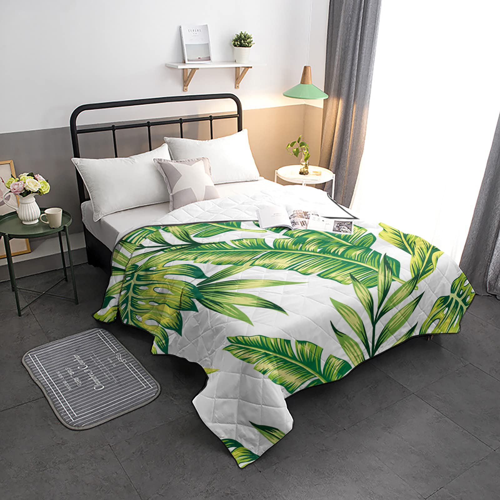 HELLOWINK Twin Size Cooling Comforter - Soft & Lightweight Quilted Duvet with Tropical Banana Leaves Design, All Season Down Alternative Bedding for Hot Sleepers - Perfect for Bedroom, Guest Room, and Dorm Use
