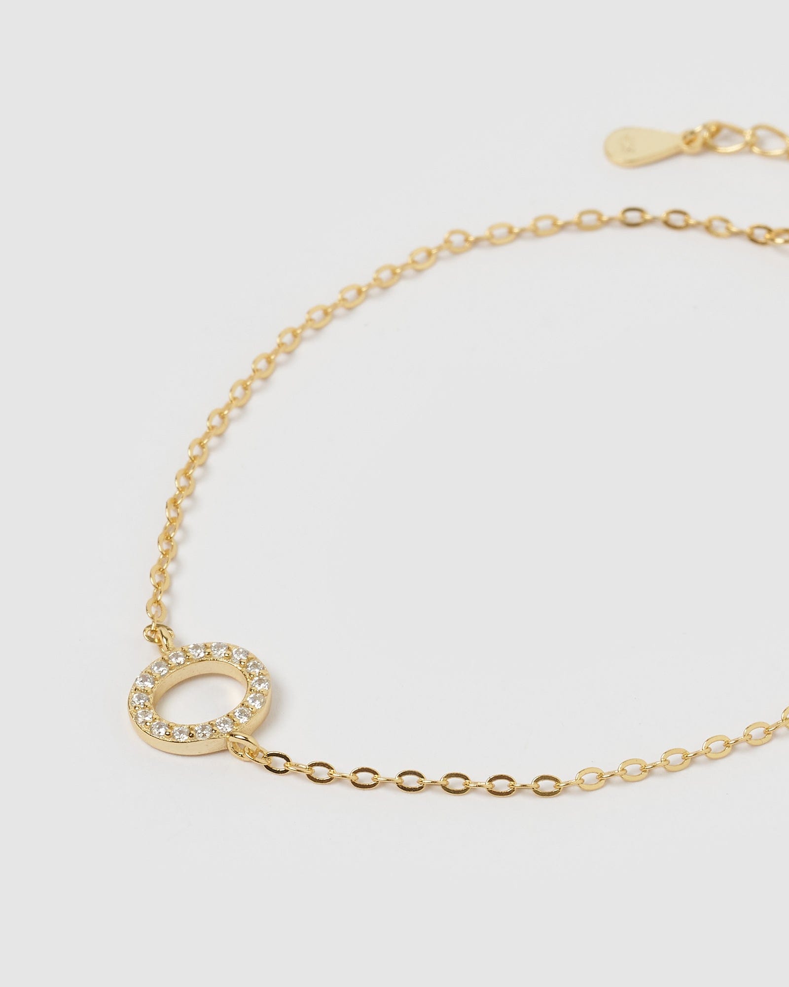 Izoa Crystal Letter O Bracelet - Gold Plated Initial Charm Jewelry for Women, Gift for Her, Birthday, Anniversary, Valentine's Day - Perfect for Everyday Wear & Special Occasions