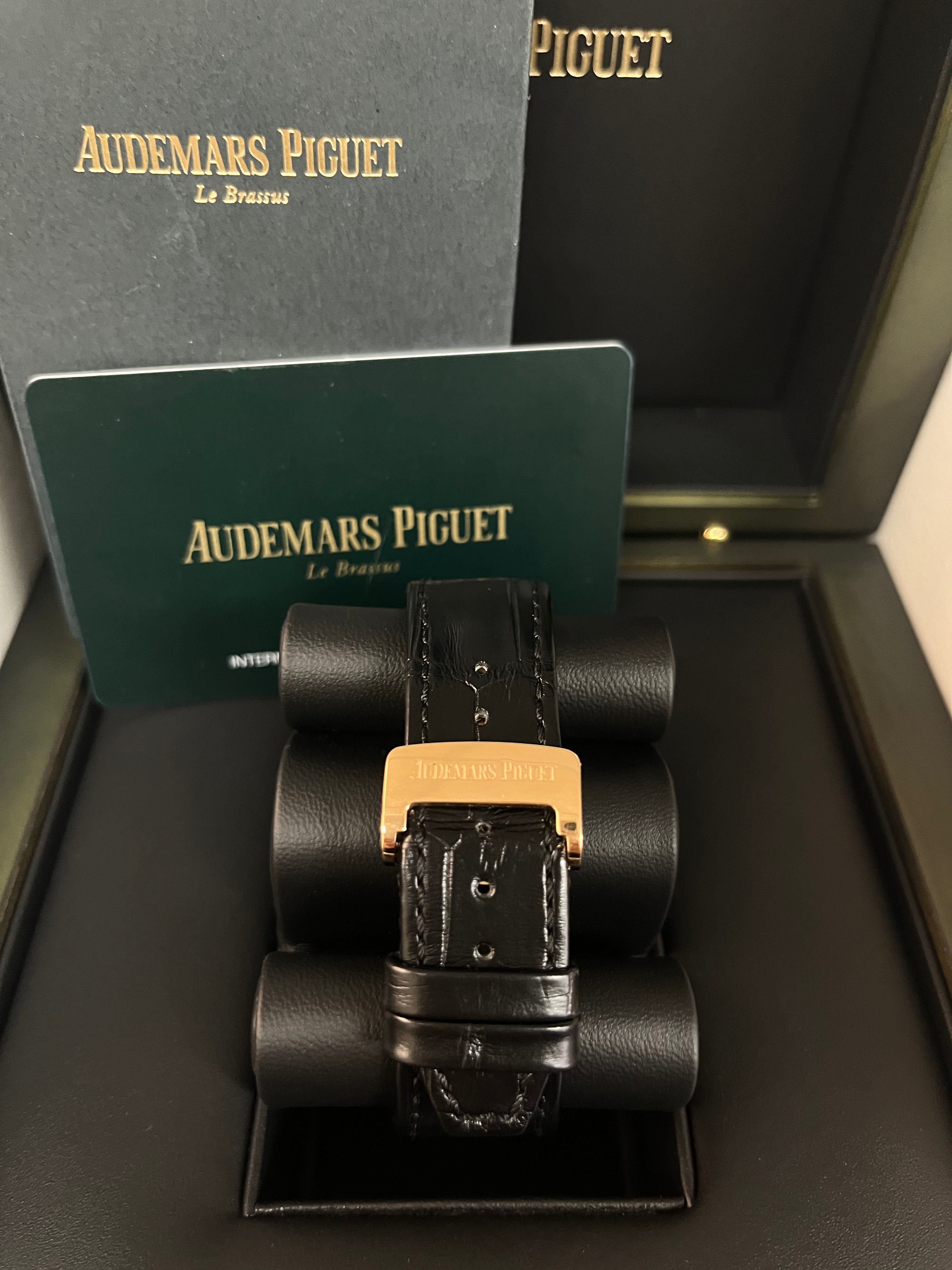 Audemars Piguet Royal Oak Selfwinding Rose Gold Watch with Black Dial & Leather Strap 15500OR.OO.D002CR.01 - Luxury Timepiece for Business Meetings & Formal Events