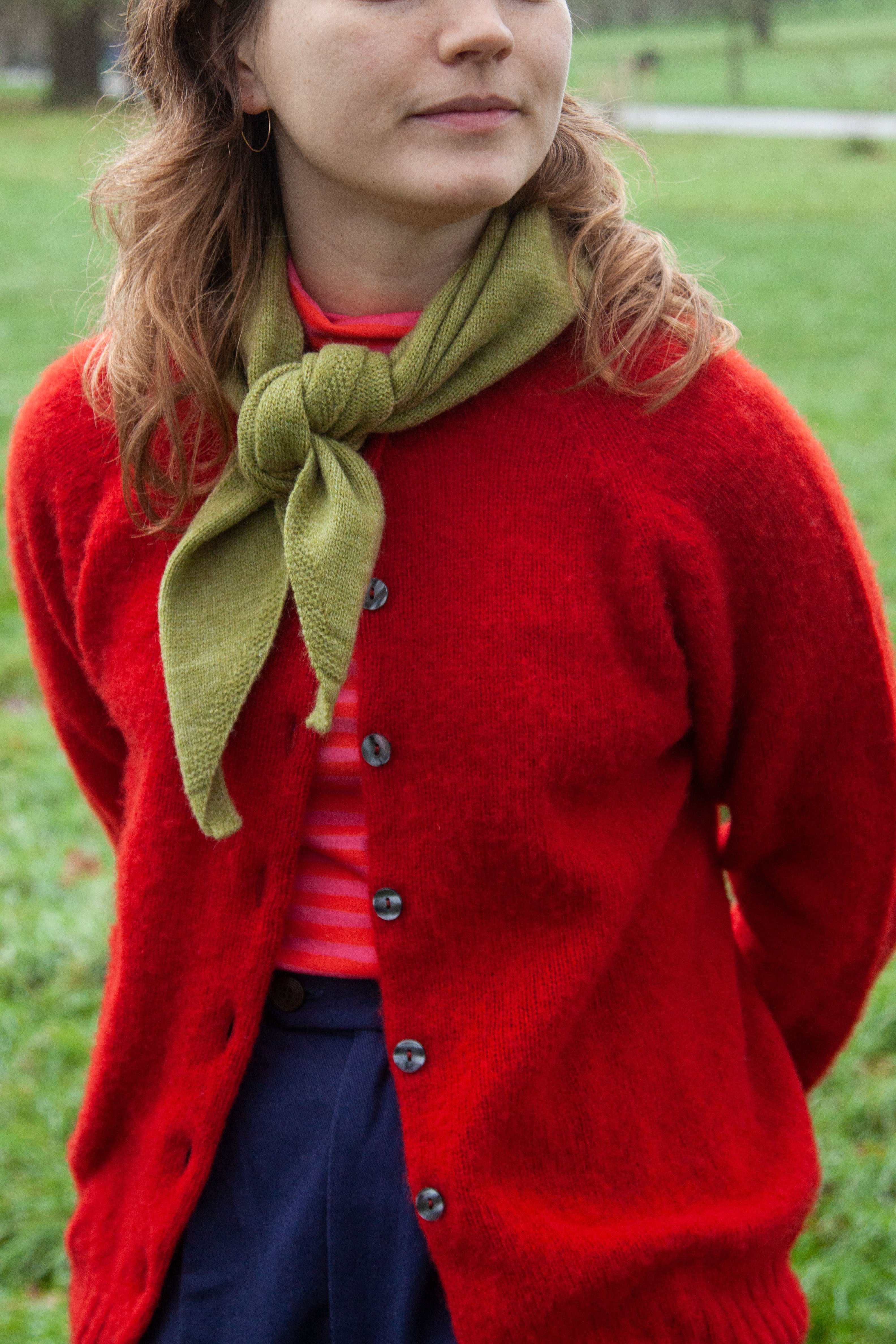 Lowie Scottish Red Classic Brushed Cardigan for Women - Soft Wool Blend Knitwear - Perfect for Fall & Winter Outfits, Office Wear & Cozy Home Lounging