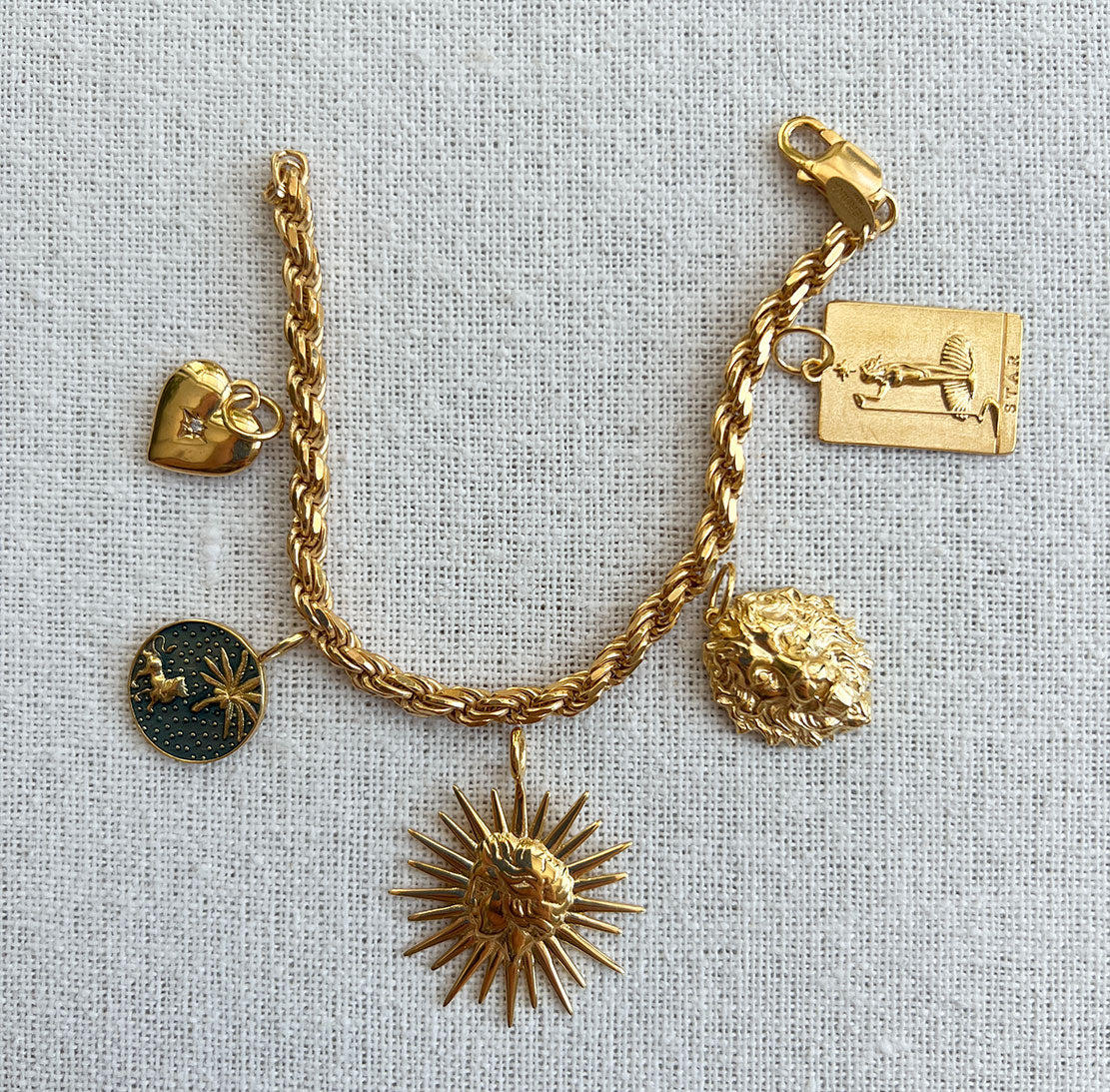 Gold Star Square Tarot Charm Pendant - Perfect for Spiritual Healing, Meditation & Witchcraft Jewelry Collection