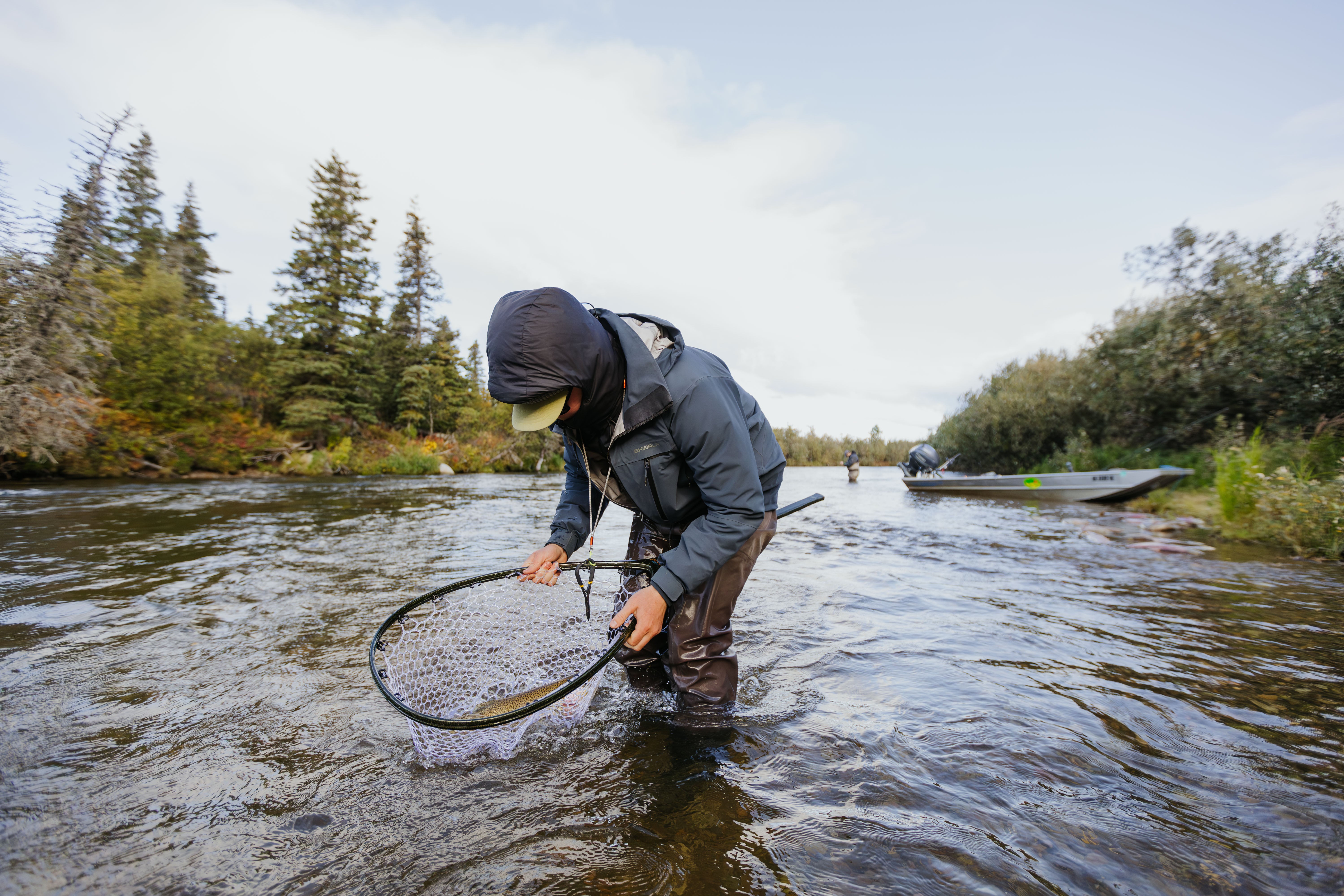 Fishpond Nomad® Boat Net - Lightweight Fly Fishing Landing Net for Boats, Durable & Tangle-Free - Perfect for Trout, Bass, and Saltwater Fishing Adventures