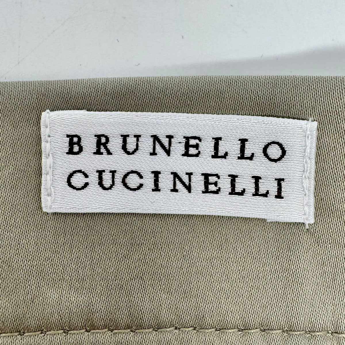 Brunello Cucinelli Women's Luxury Wool Skirt - Elegant Pleated Midi Skirt for Office, Party & Special Occasions